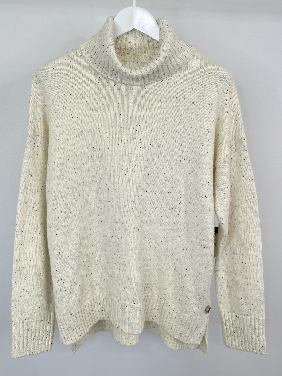 CYNTHIA ROWLEY Size XL Cream Women Sweater