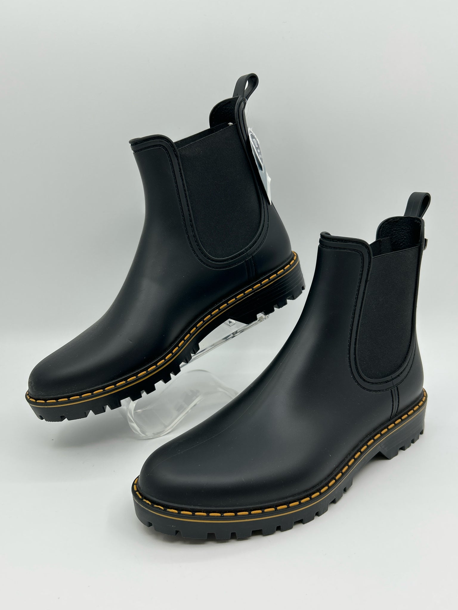 IGOR Size 40/10 Black Women Booties