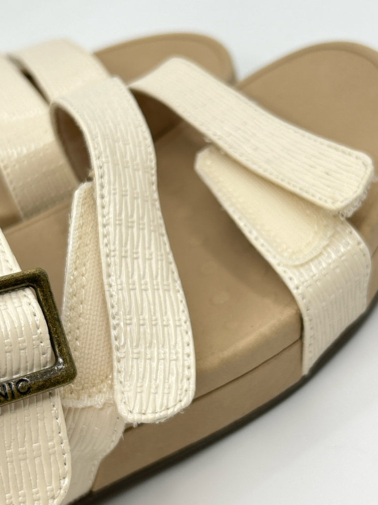 VIONIC Size 10 Cream Sandal