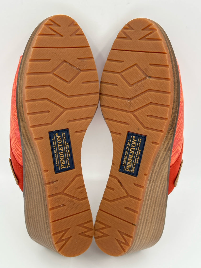 PENDLETON Size 7 Orange Red Sandal