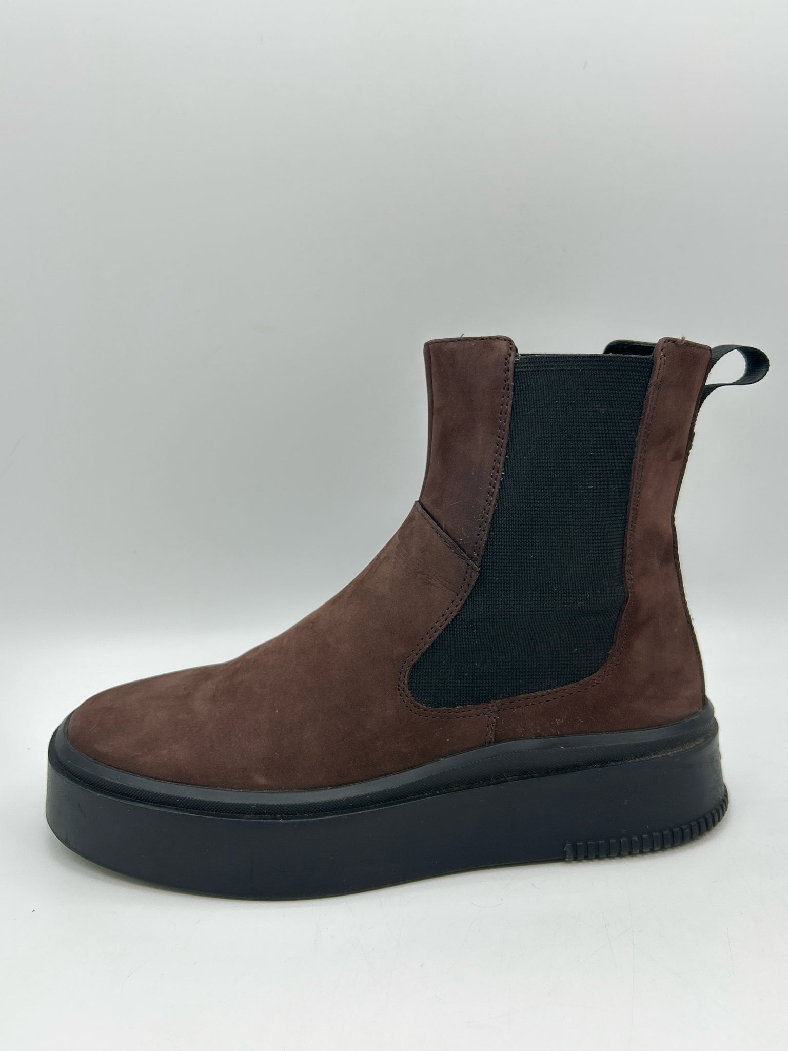 Vagabond Size 8 Brown and Black Women Boots