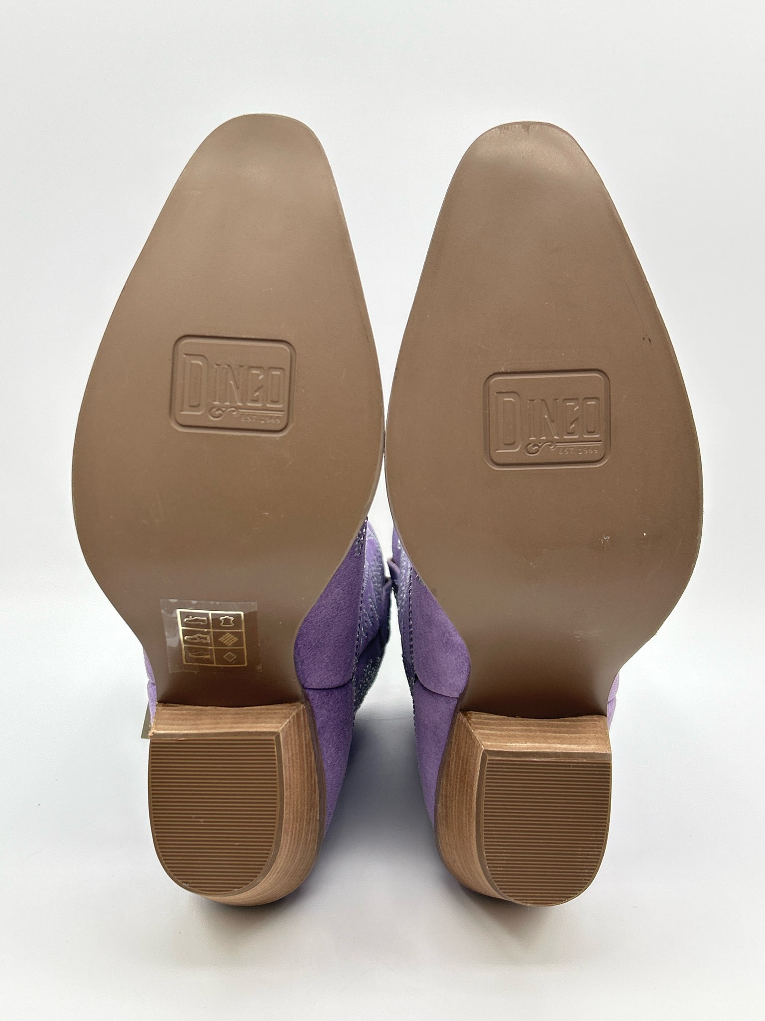 DINGO Size 8.5M Lavender Women Boots