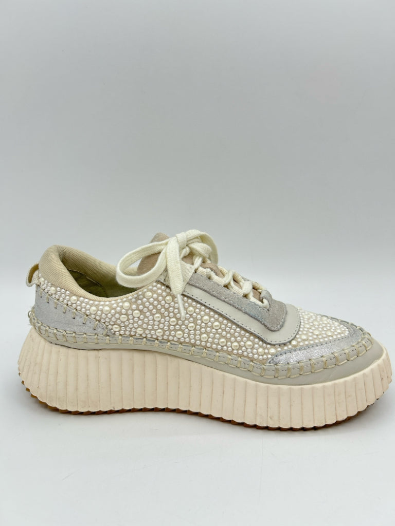DOLCE VITA Size 7 VANILLA Women's Sneakers