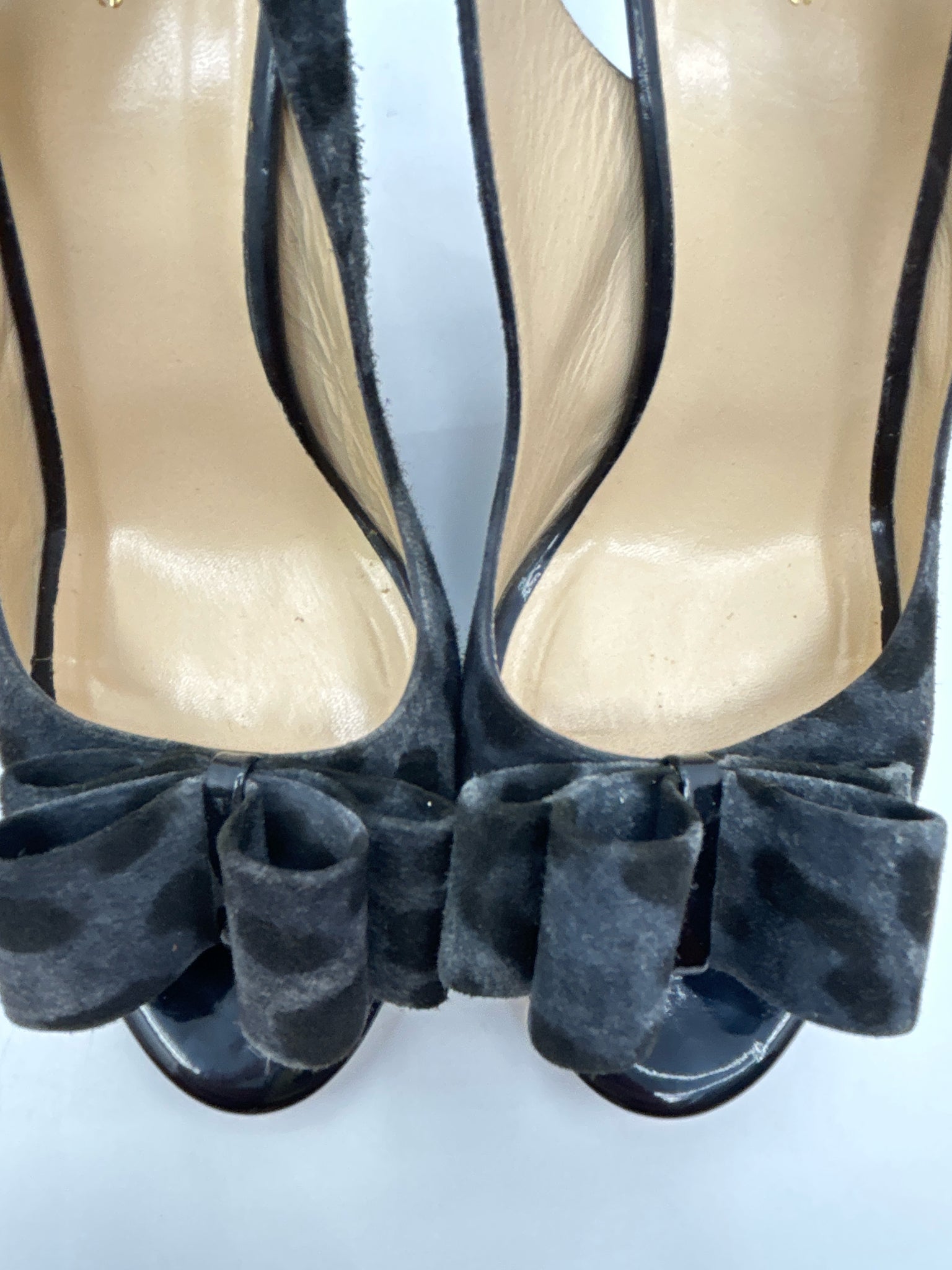 KATE SPADE Size 8.5B Grey & Black Women Sandal