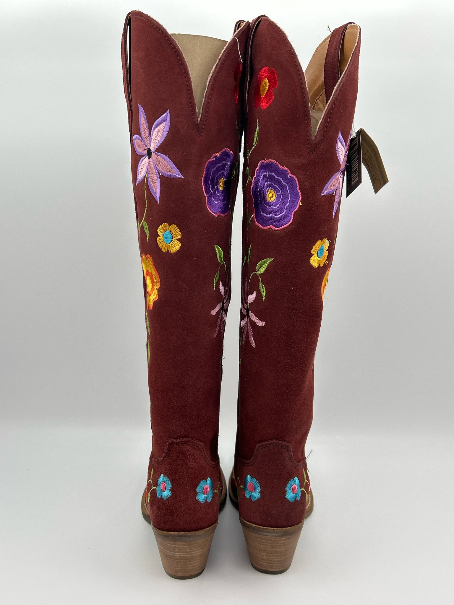 DINGO Size 7.5M Burgundy Women Boots