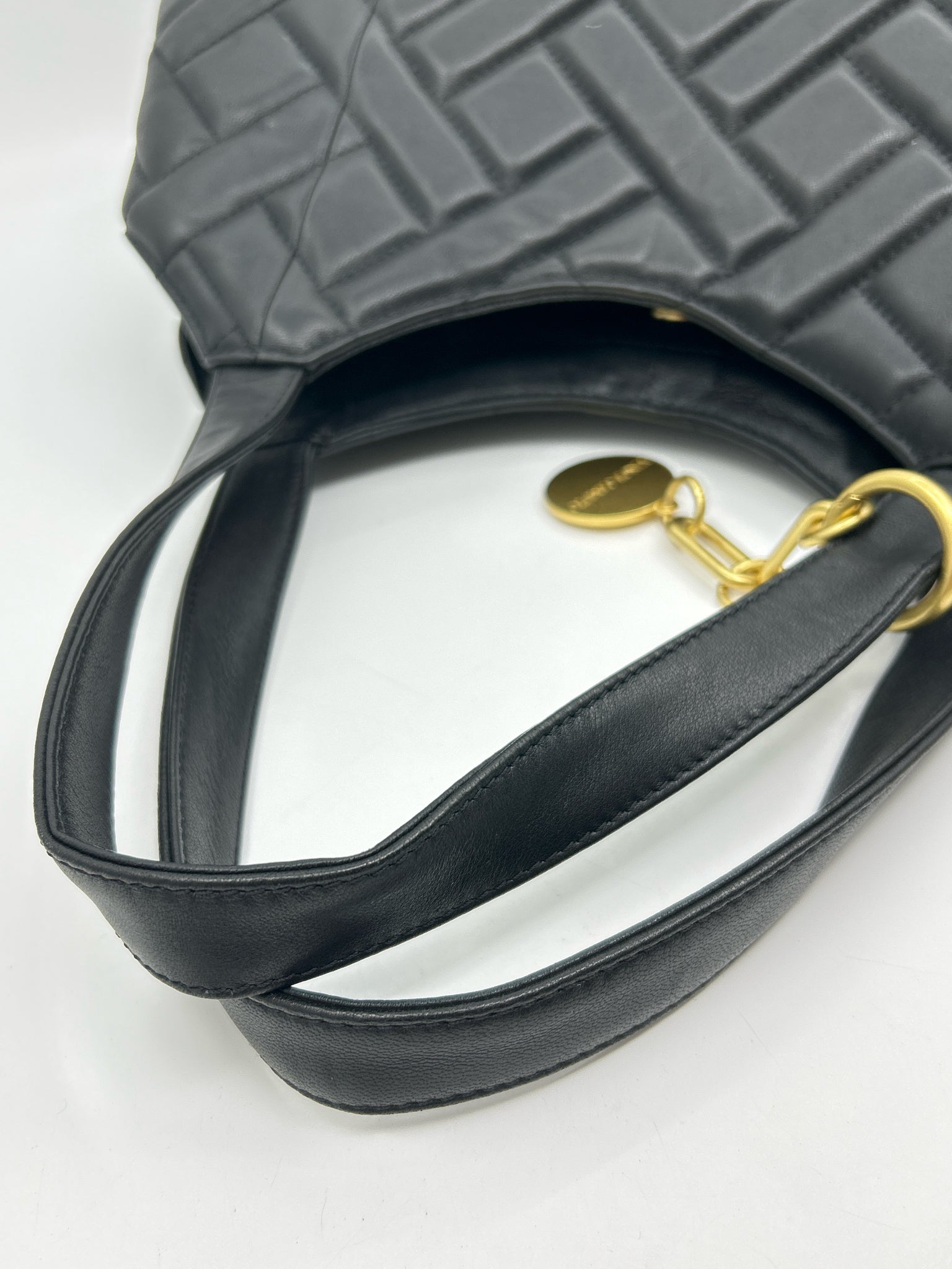 VINCE CAMUTO Black Women Purse