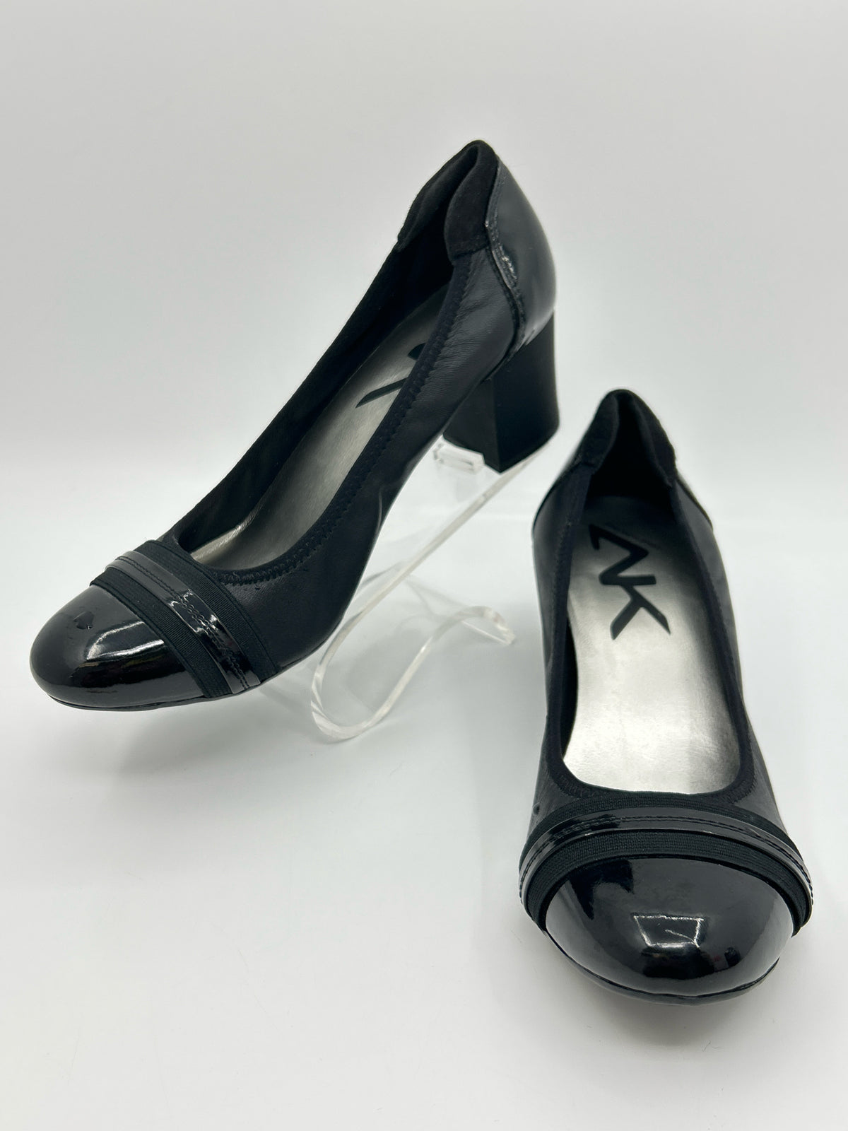 ANNE KLEIN Size 9M Black Women Pumps