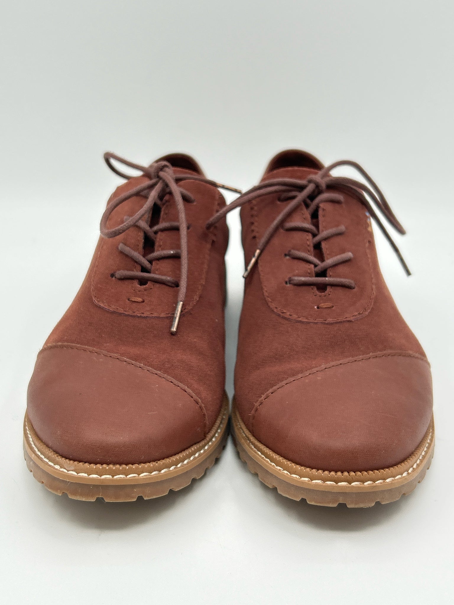 TOMS Size 9.5 Brown Women Loafer