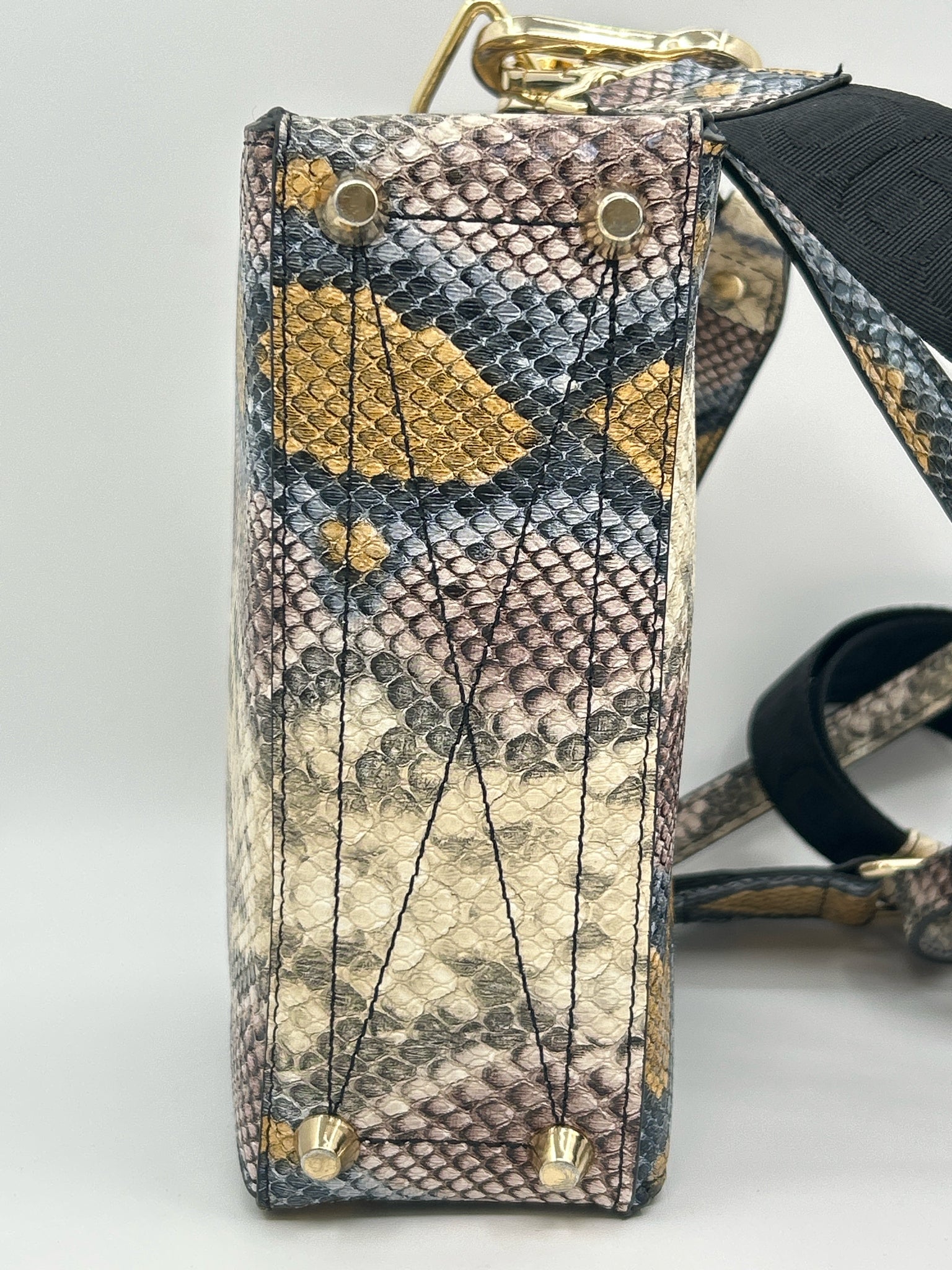STEVE MADDEN Multi-Color Women Purse