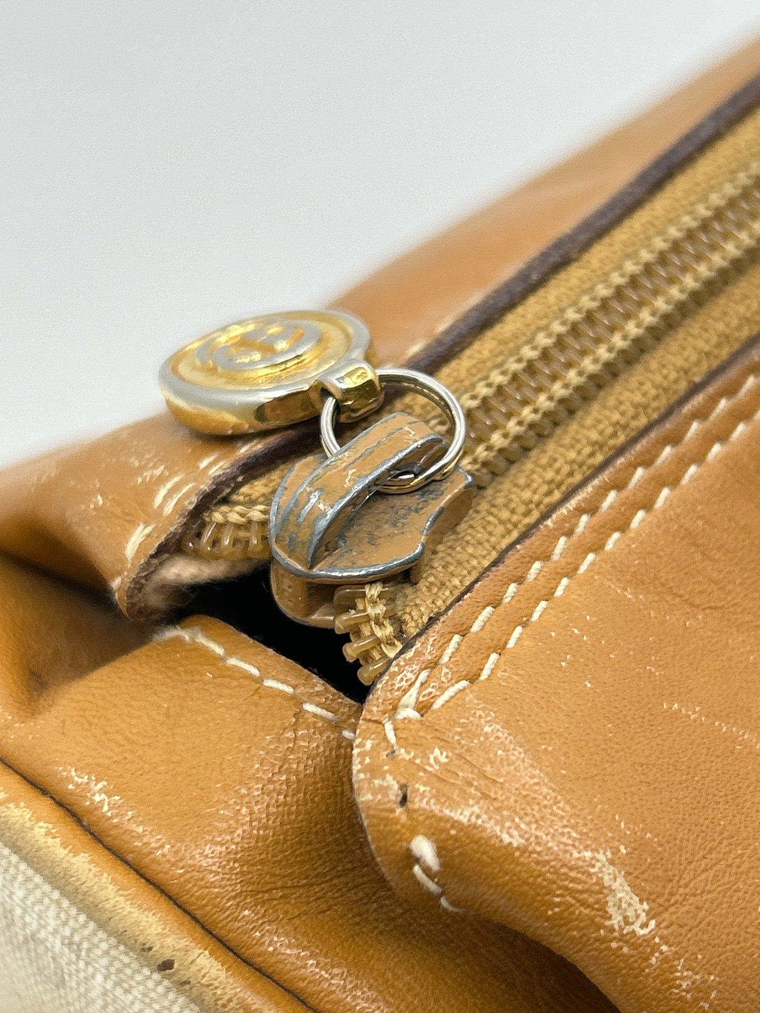 GUCCI Beige Women Purse