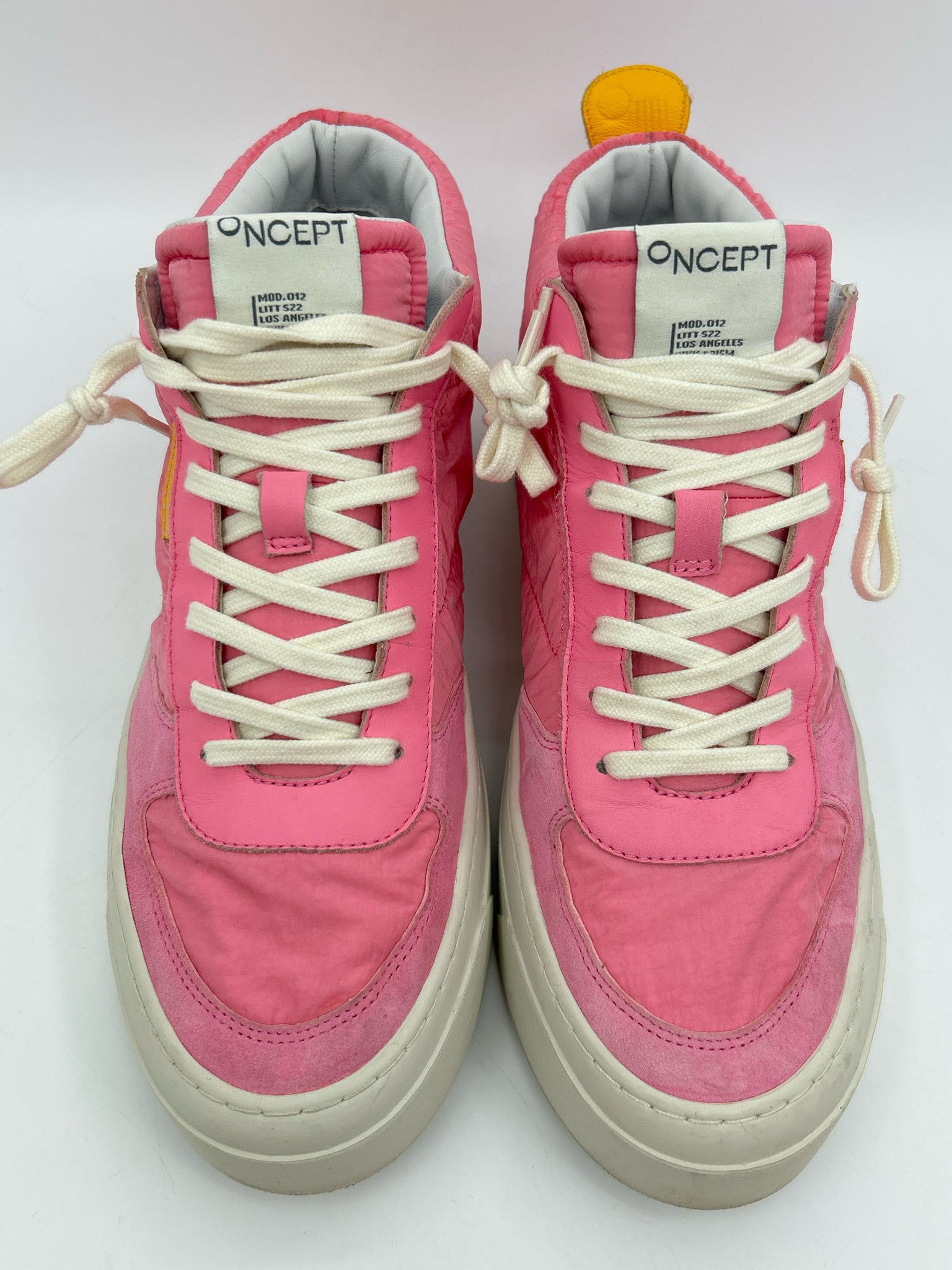 Oncept Size 8 Pink Women Sneakers