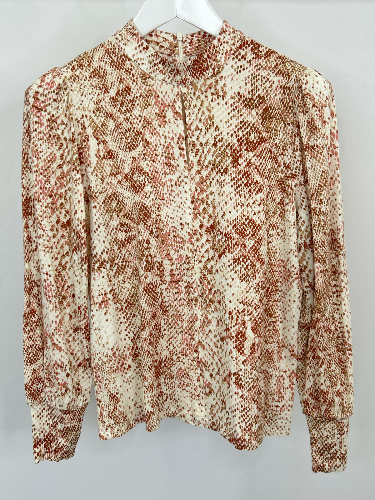 CHICO'S Size S White and Terracotta Women Top