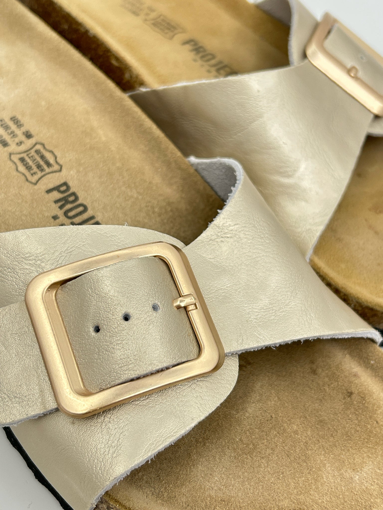 PROJECT CLOUD Size 8.5 Beige Women Sandal