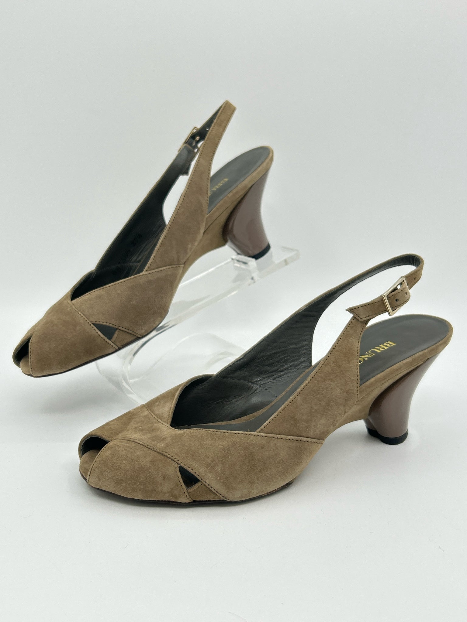 BRUNO MAGLI Size 37.5 Taupe Women Pumps