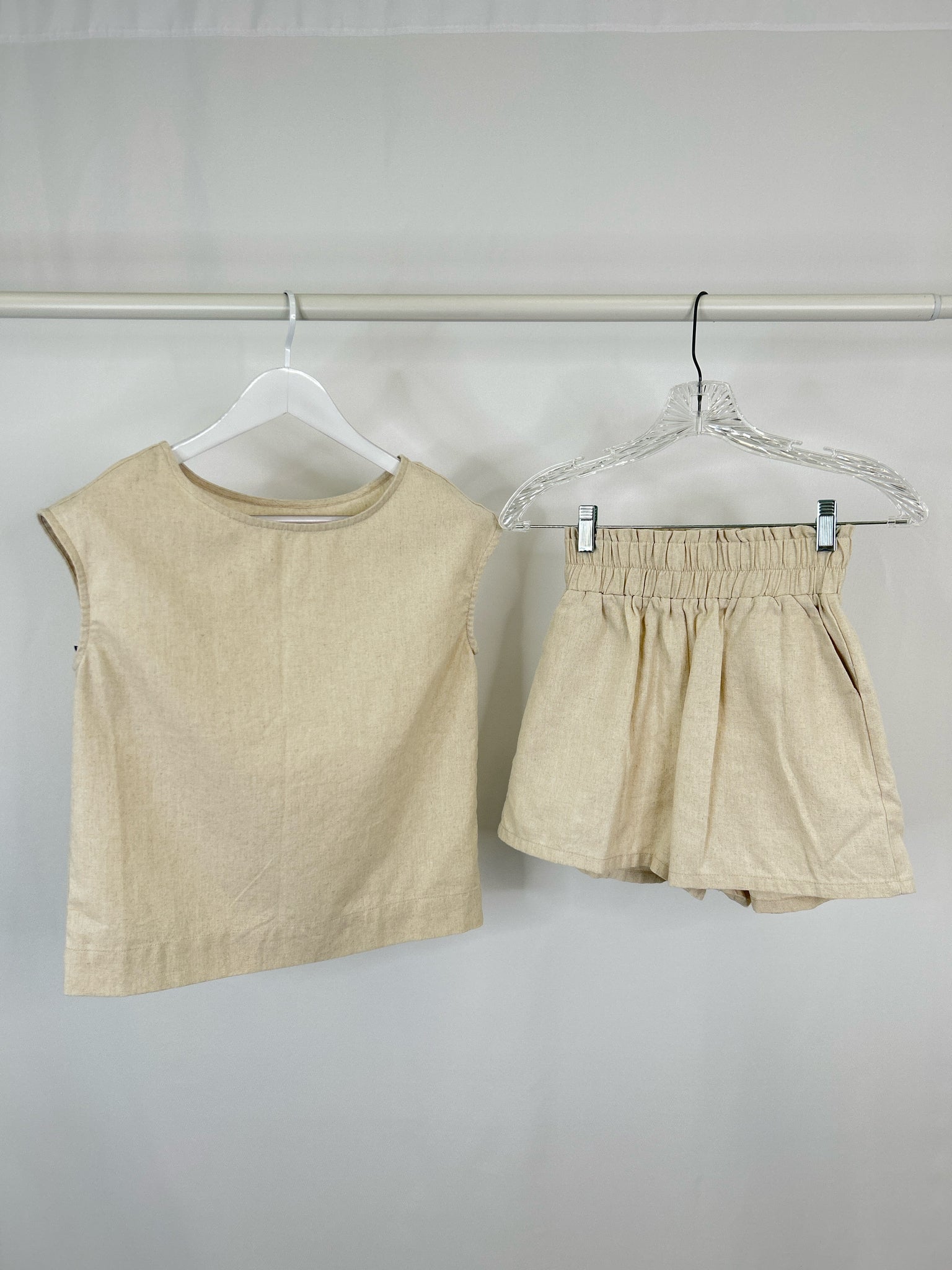 Commense Size XS Oatmeal Women 2-Piece w/shorts