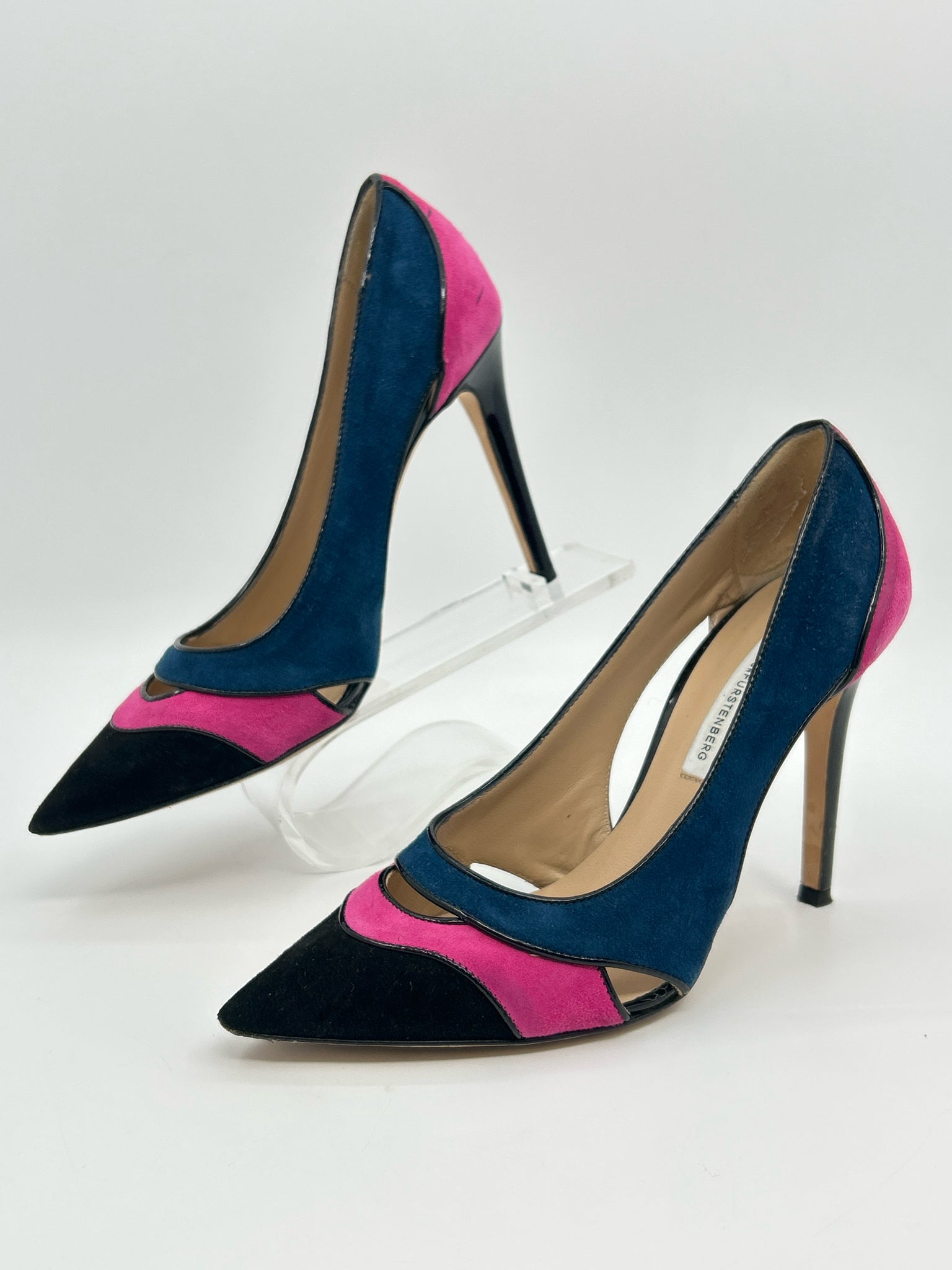 DIANE VON FURSTENBERG Size 6.5B Navy Print Women Pumps
