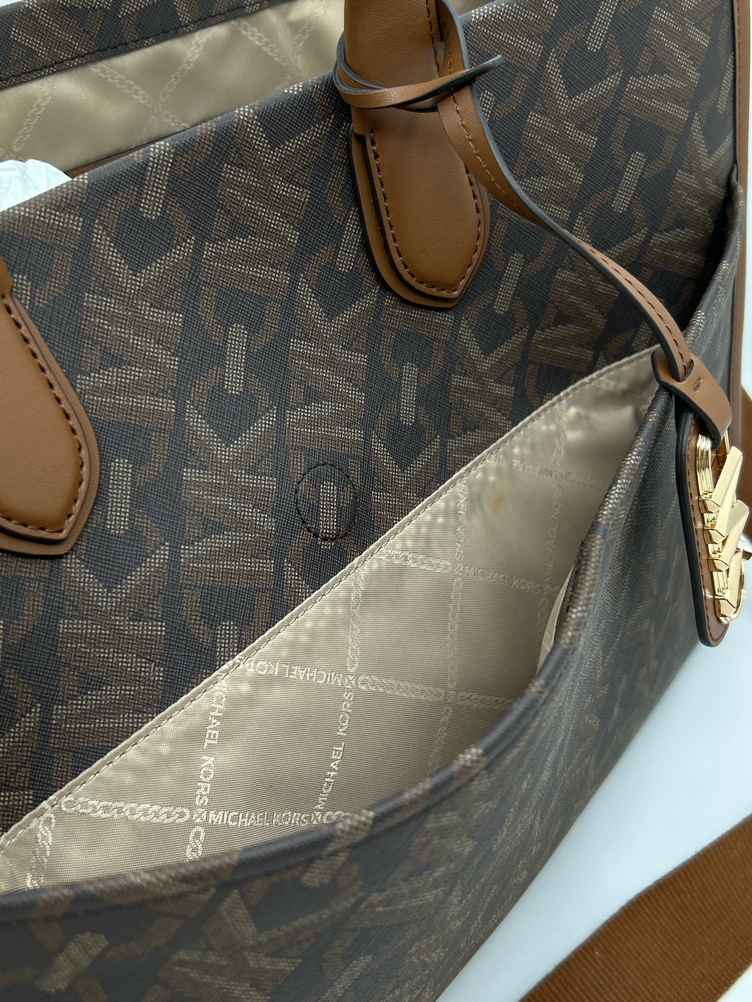 MICHAEL KORS NWT Brown Print Women Tote