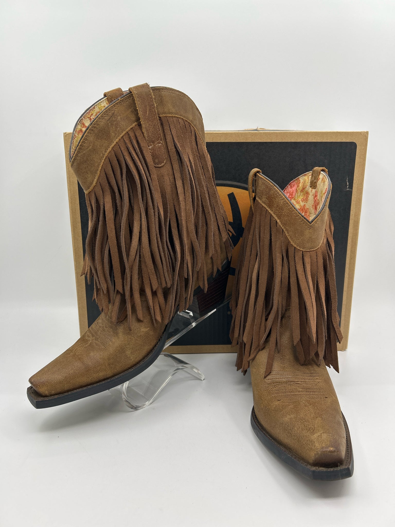 ARIAT Size 8B Brown Women Boots