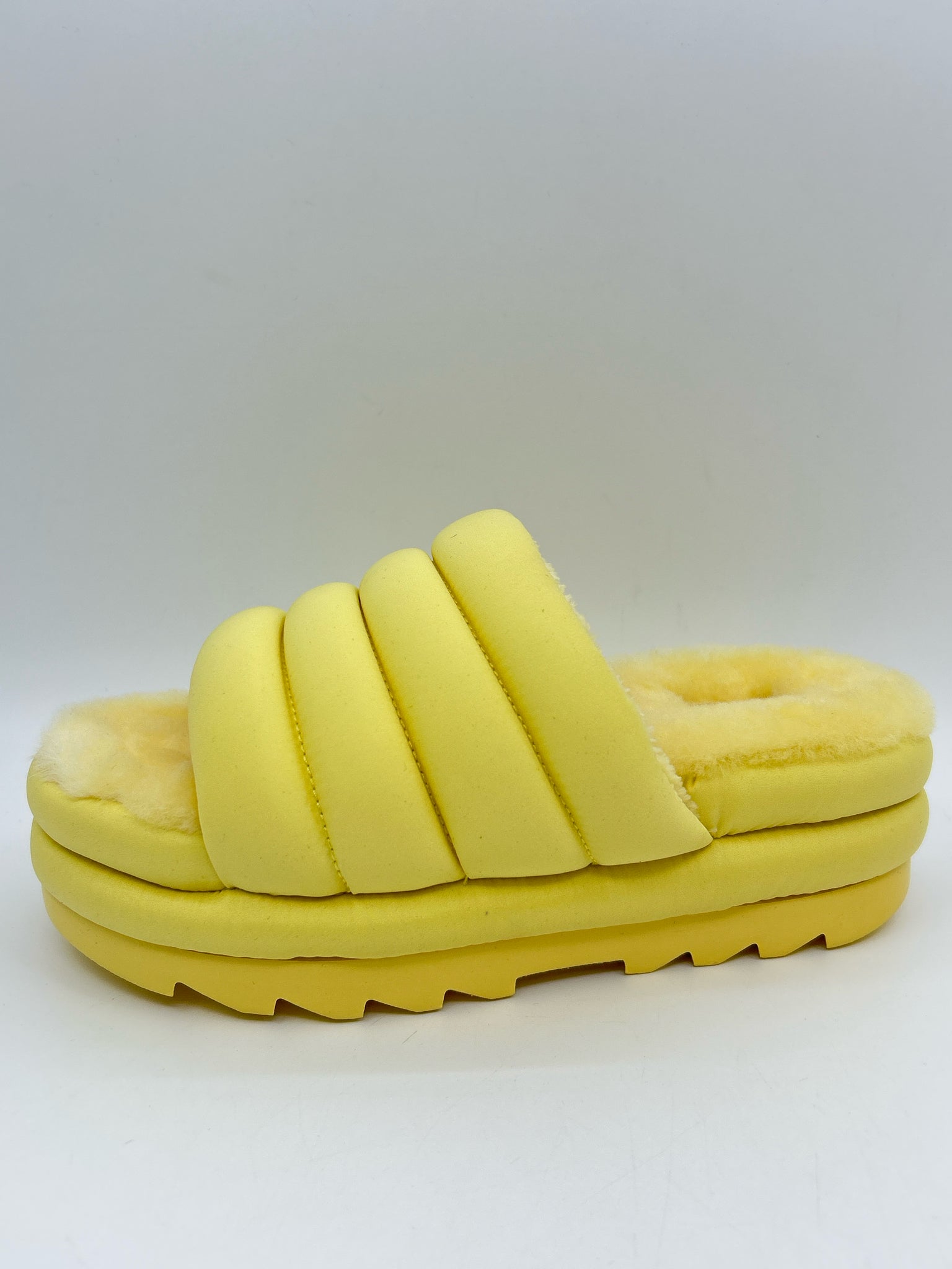 UGG Size 7 Yellow Women Sandal