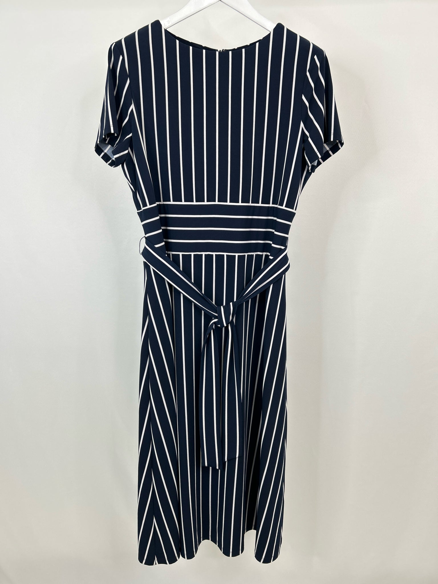Lauren Ralph Lauren Size 16 NAVY AND WHITE Women Dress