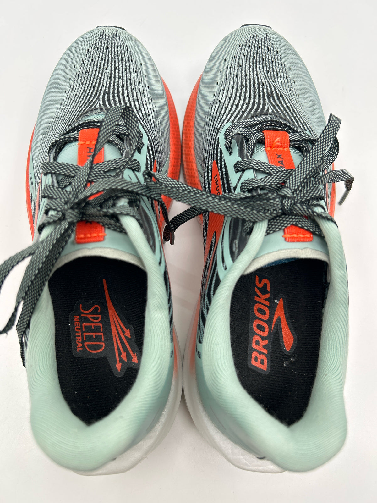 BROOKS Size 6.5 Seafoam Green Women Sneakers