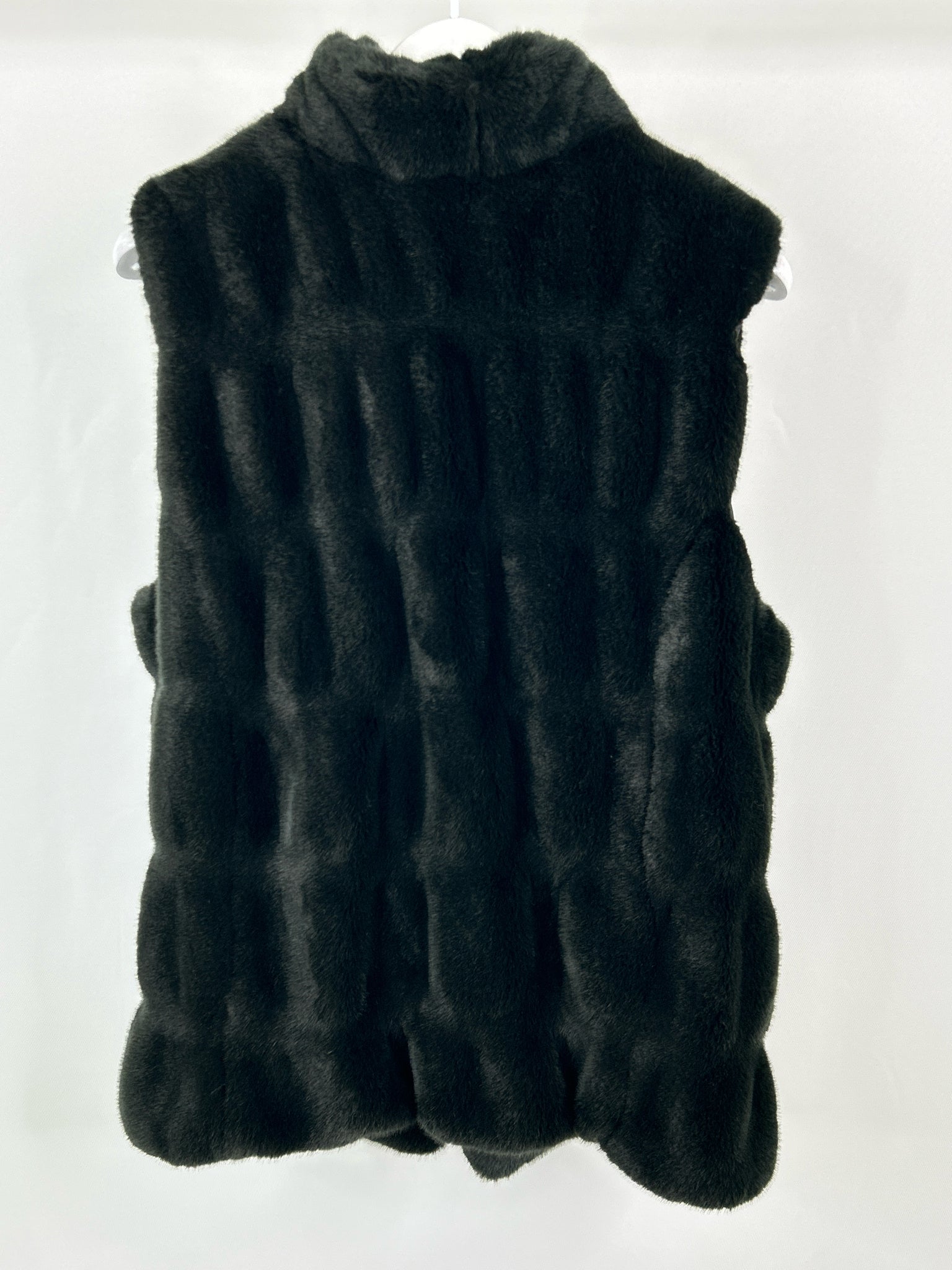 DONNA SALYER'S FABULOUS FURS NWT Size L Black Women Vest