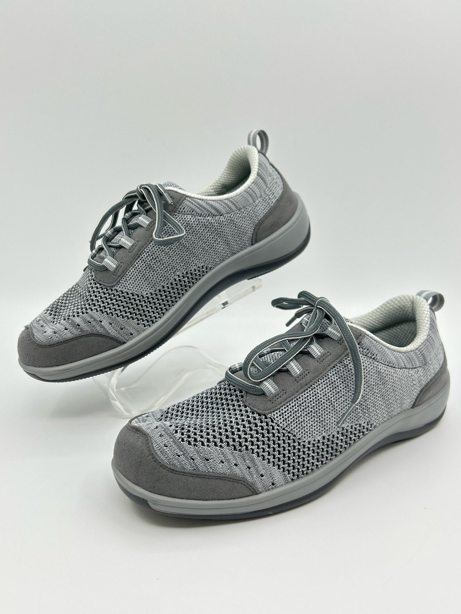 ORTHOFEET Size 8B Grey Women Sneakers