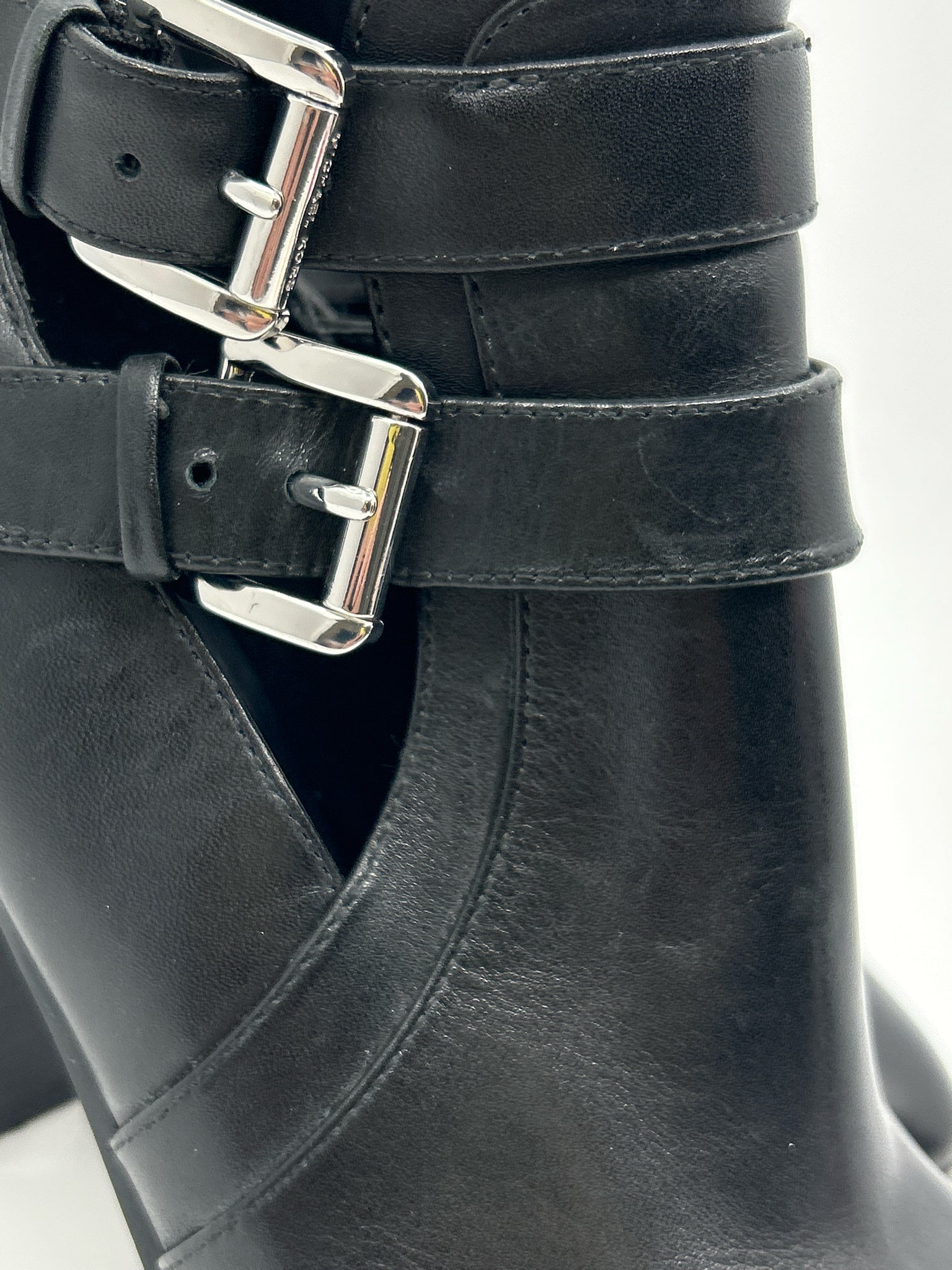 MICHAEL MICHAEL KORS Size 7.5M Black Women Booties