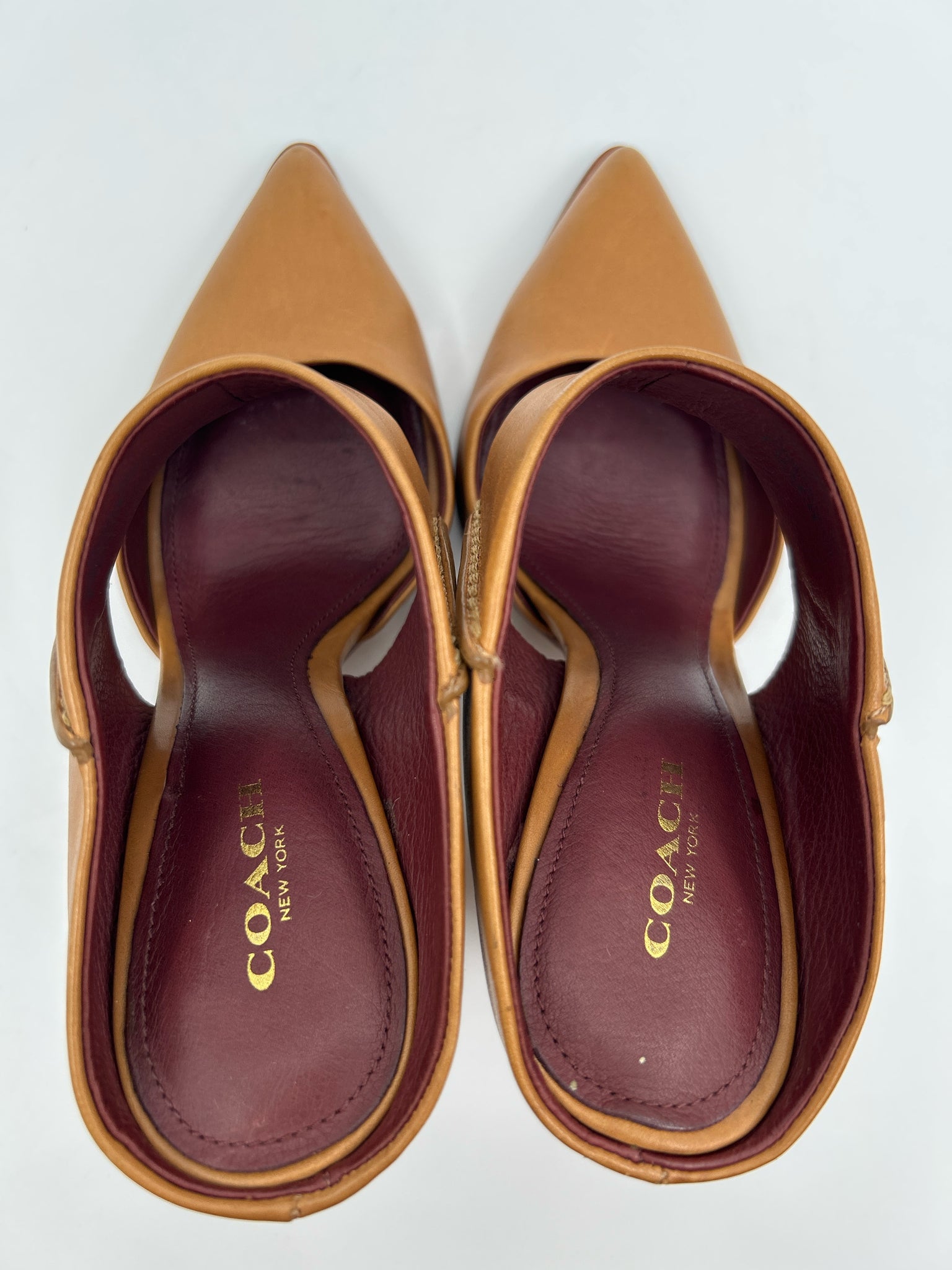COACH Size 7B Tan Women Booties