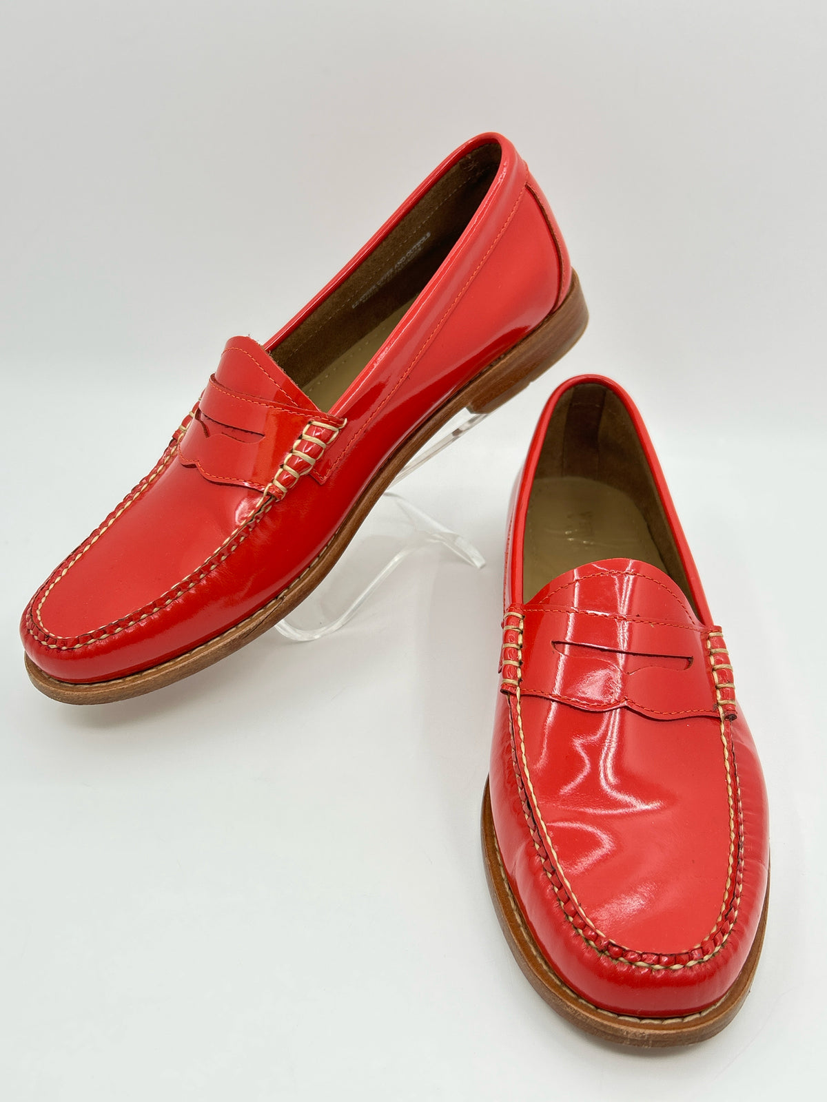 Weejuns Size 11 Red Orange Women Loafer