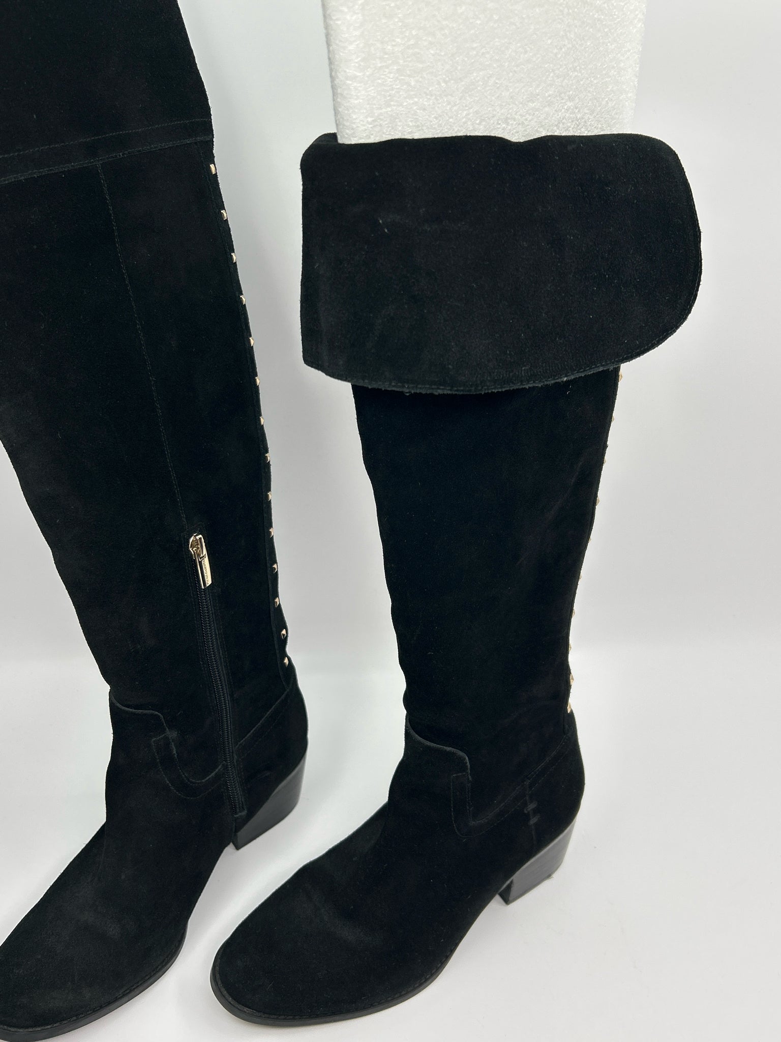 VINCE CAMUTO Size 7.5M Black Women Boots