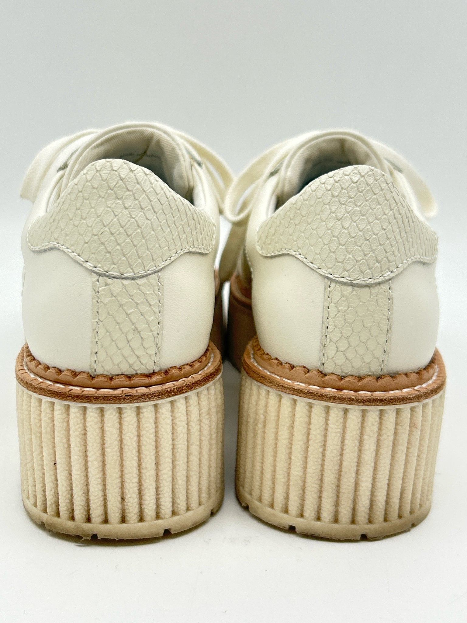 DOLCE VITA Size 7.5 White Women Sneakers