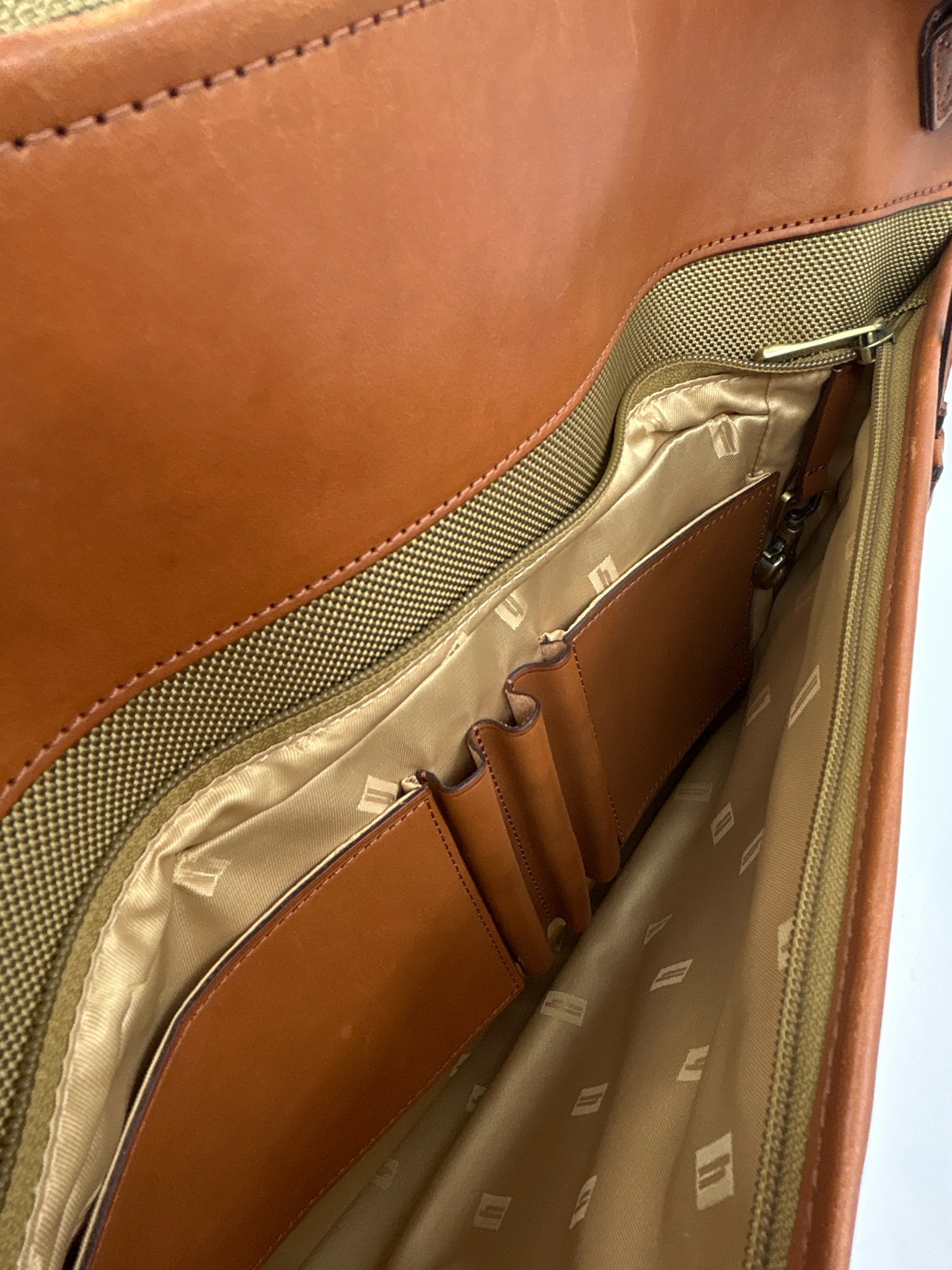 HARTMANN Tan Women Tote