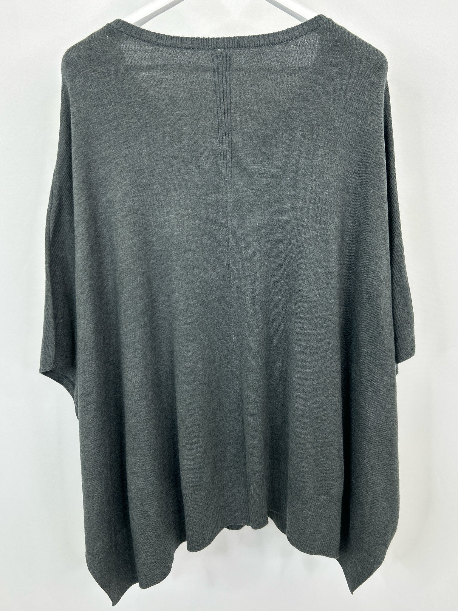 SOMA NWT Size L/XL Charcoal Women Poncho
