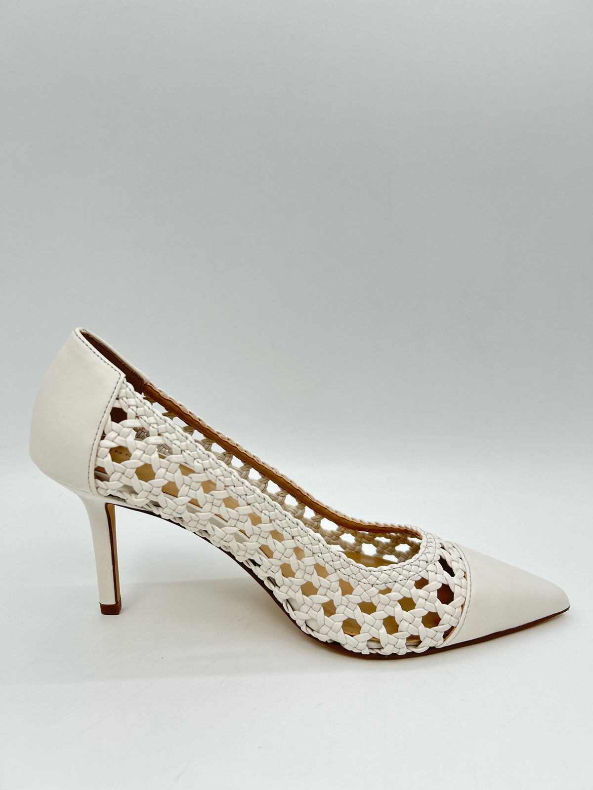 ANN TAYLOR Size 6.5 White Women Pumps