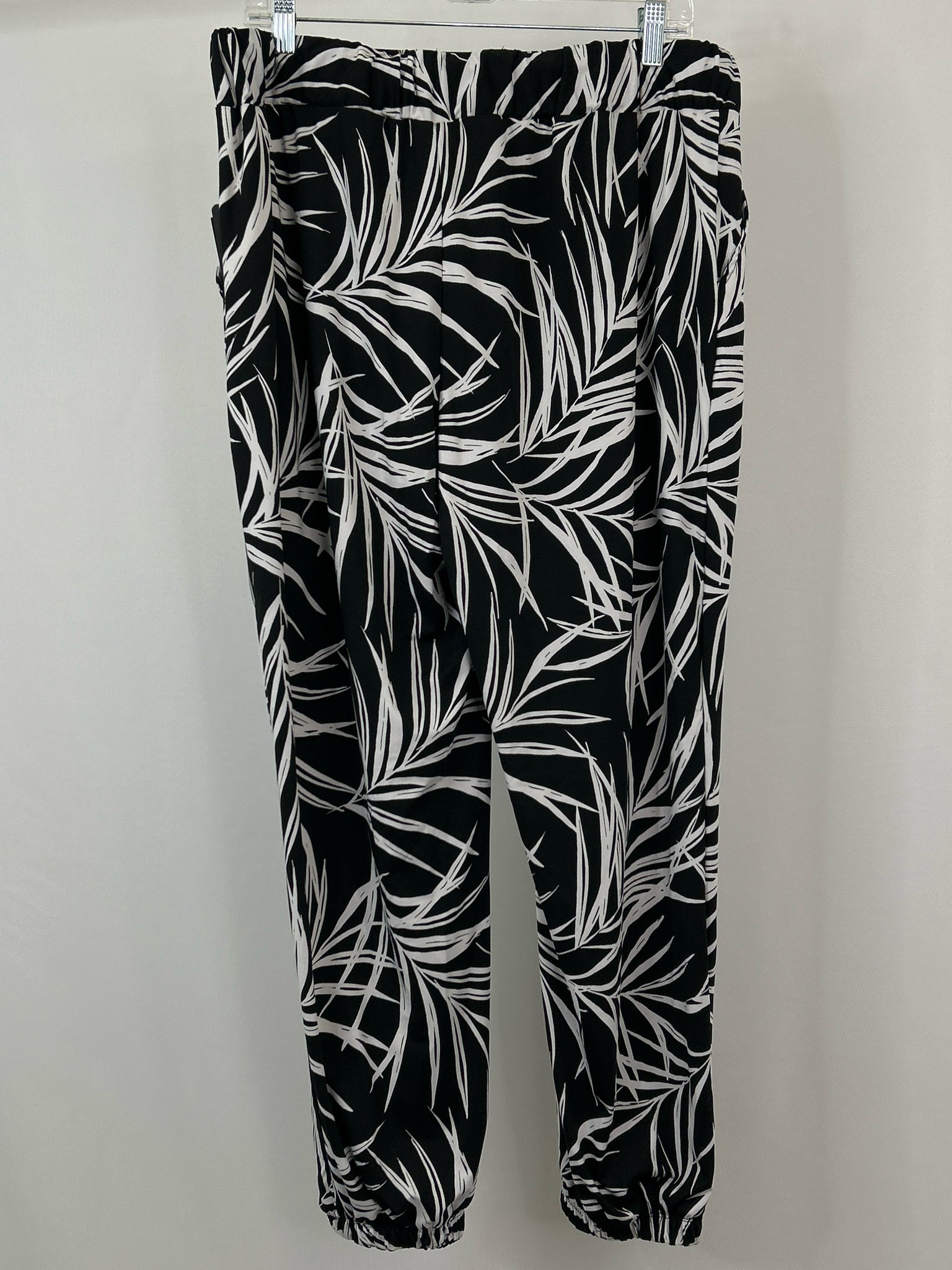 ROBERT LOUIS Size XL Black & White Women Pants