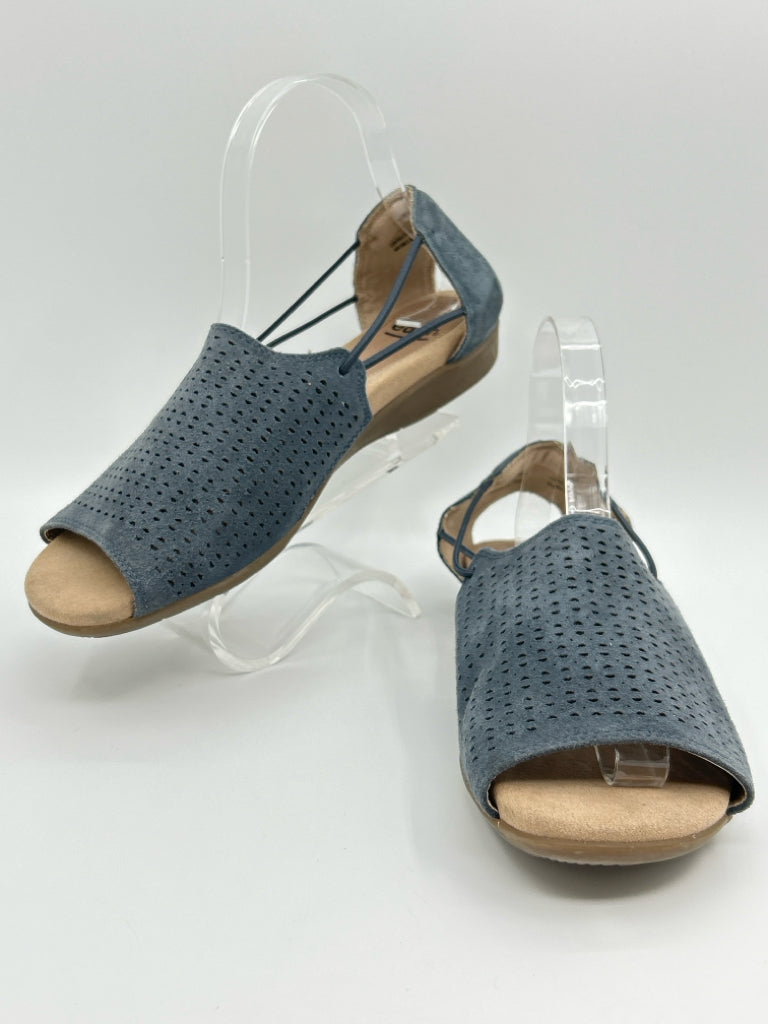 EARTH Size 8W Blue Women's Sandal