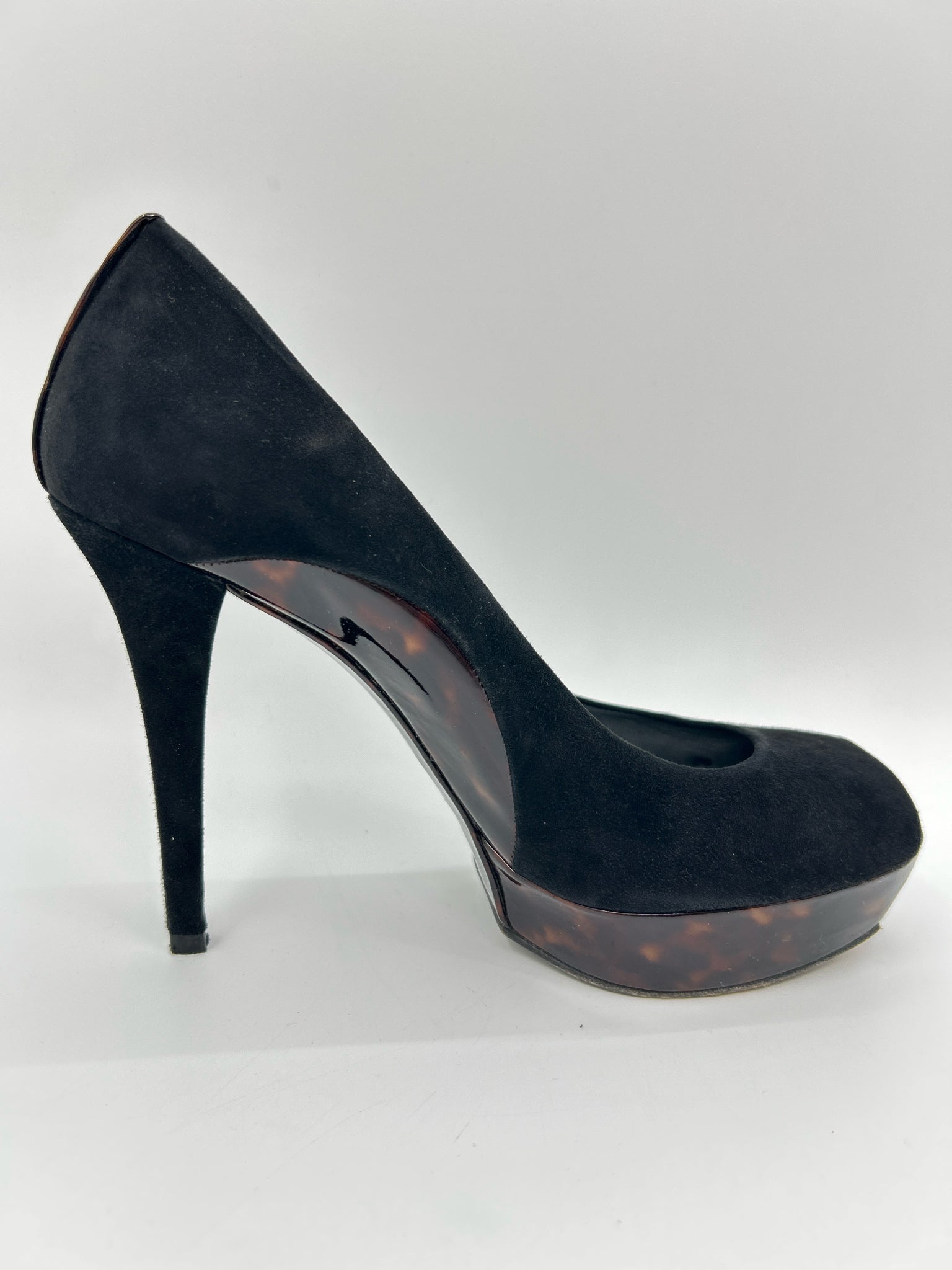 STUART WEITZMAN Size 8.5M Black Women Pumps