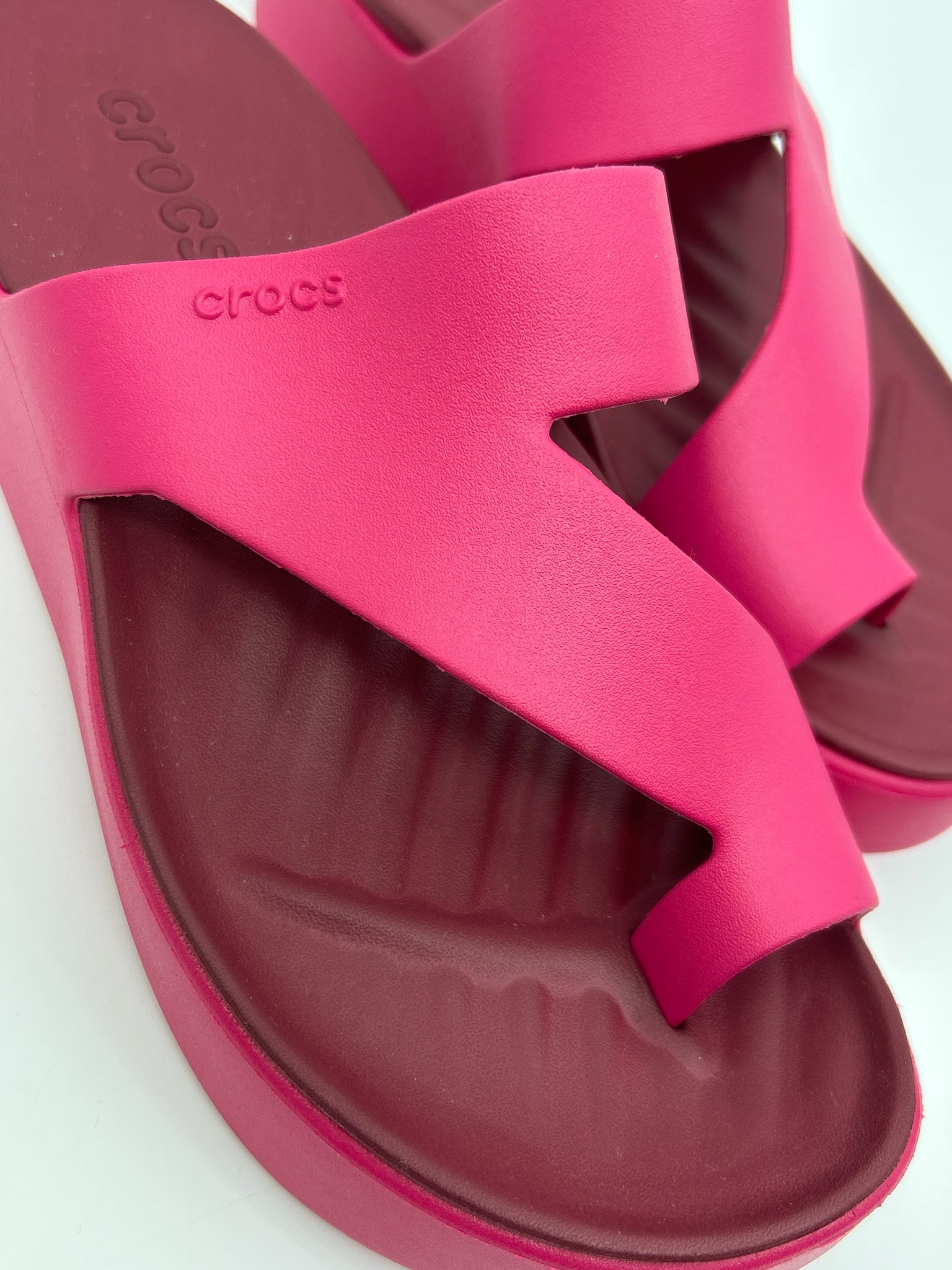 CROCS Size 7 Rose Pink Women Sandal