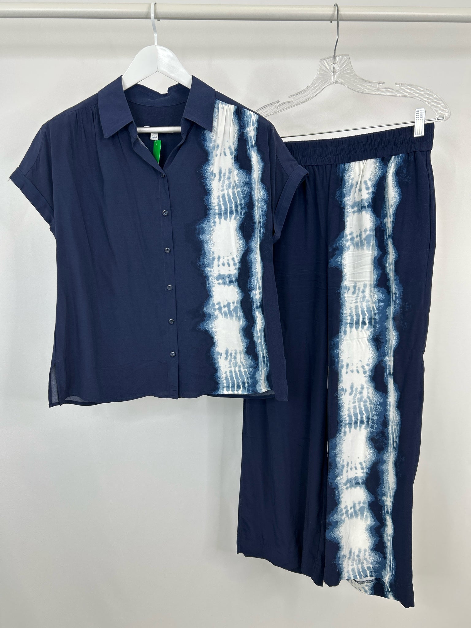 CHICO'S Size 4 Navy Print Women 2-Piece w/pants