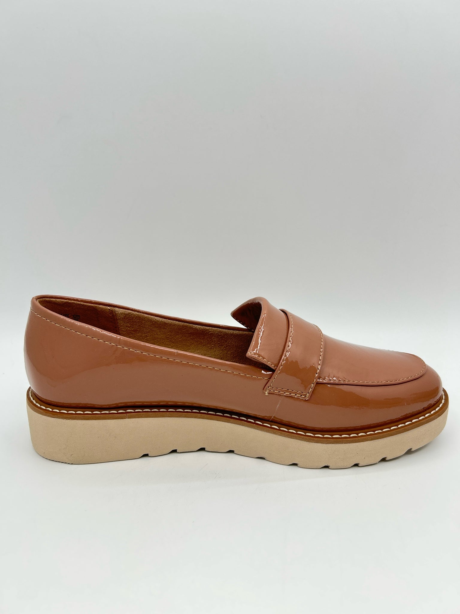 NATURALIZER Size 8.5W Tan Women Loafer