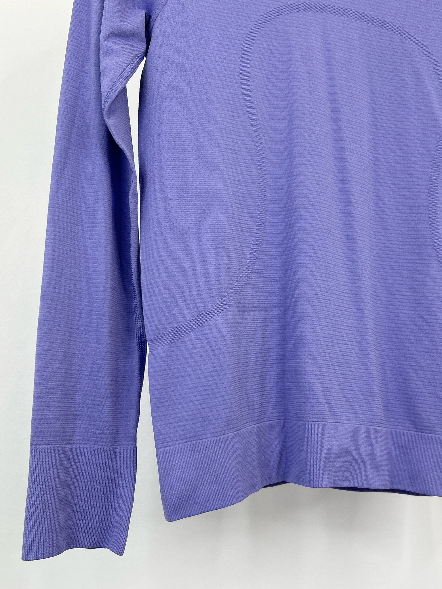 LULULEMON Size 4 Lavender Women Workout Swiftly Relaxed Top NWT