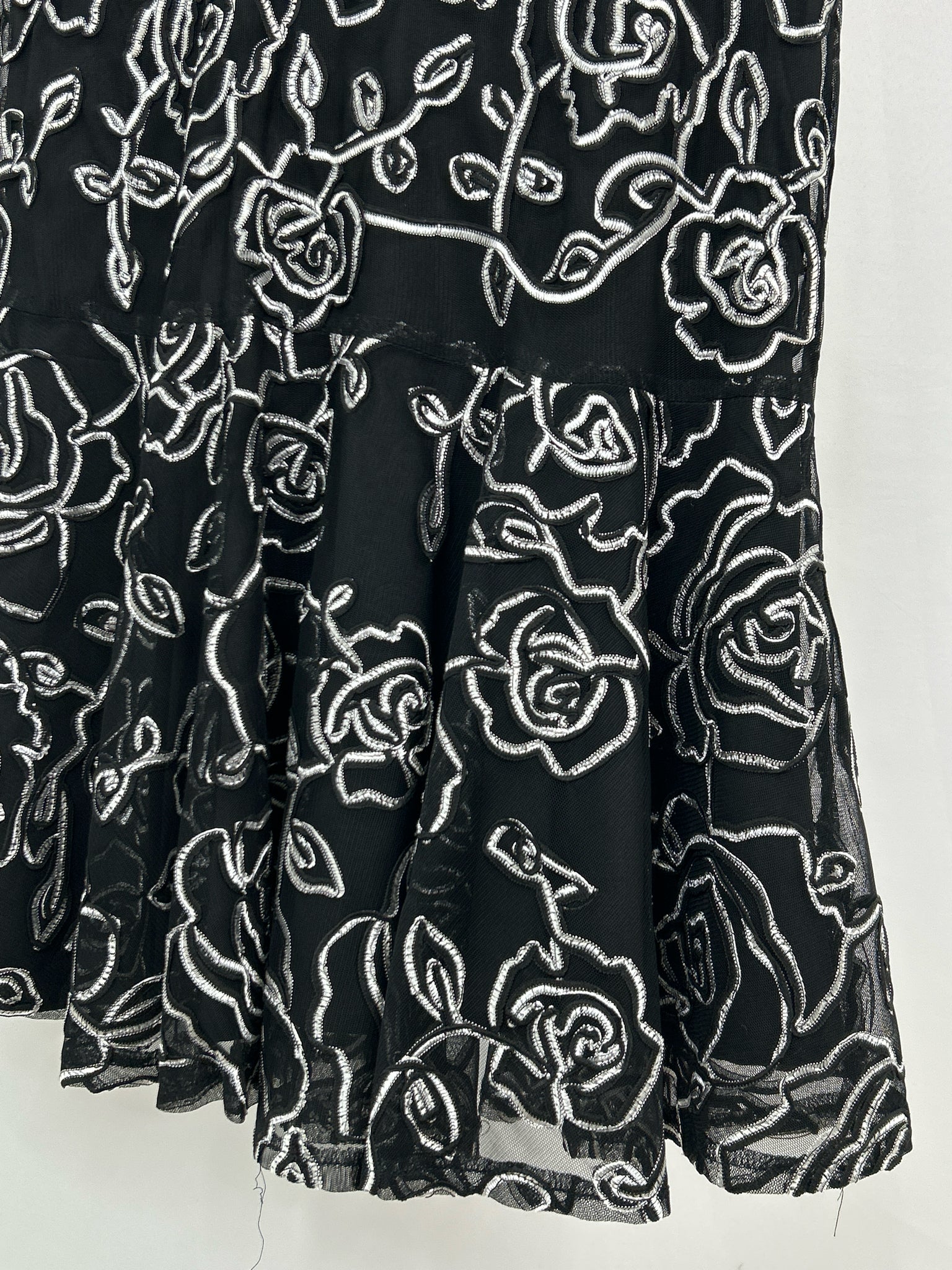 R&M RICHARDS Size 6 Black & White Women Dress