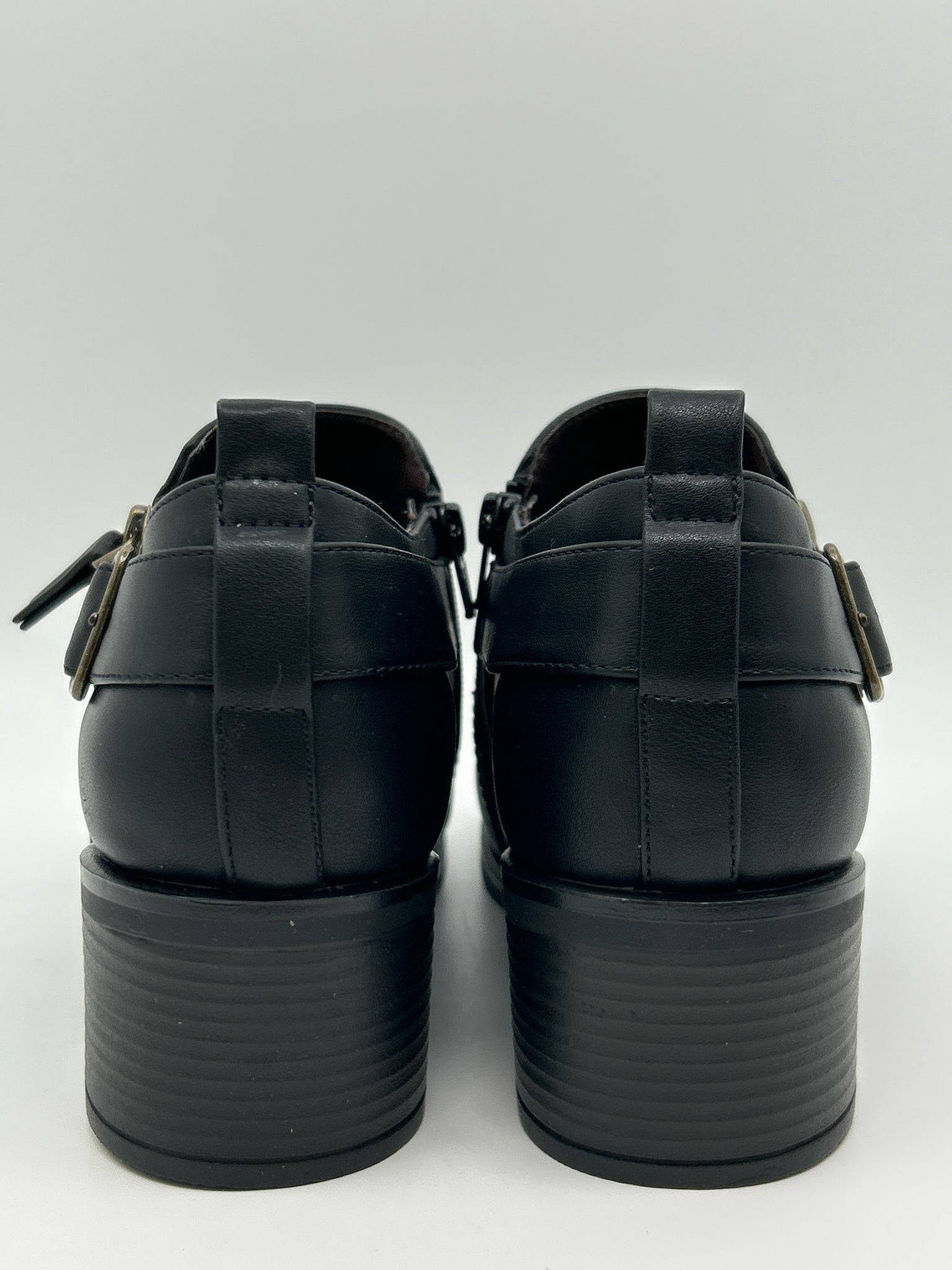 WHITE MOUNTAIN Size 9W Black Women Booties