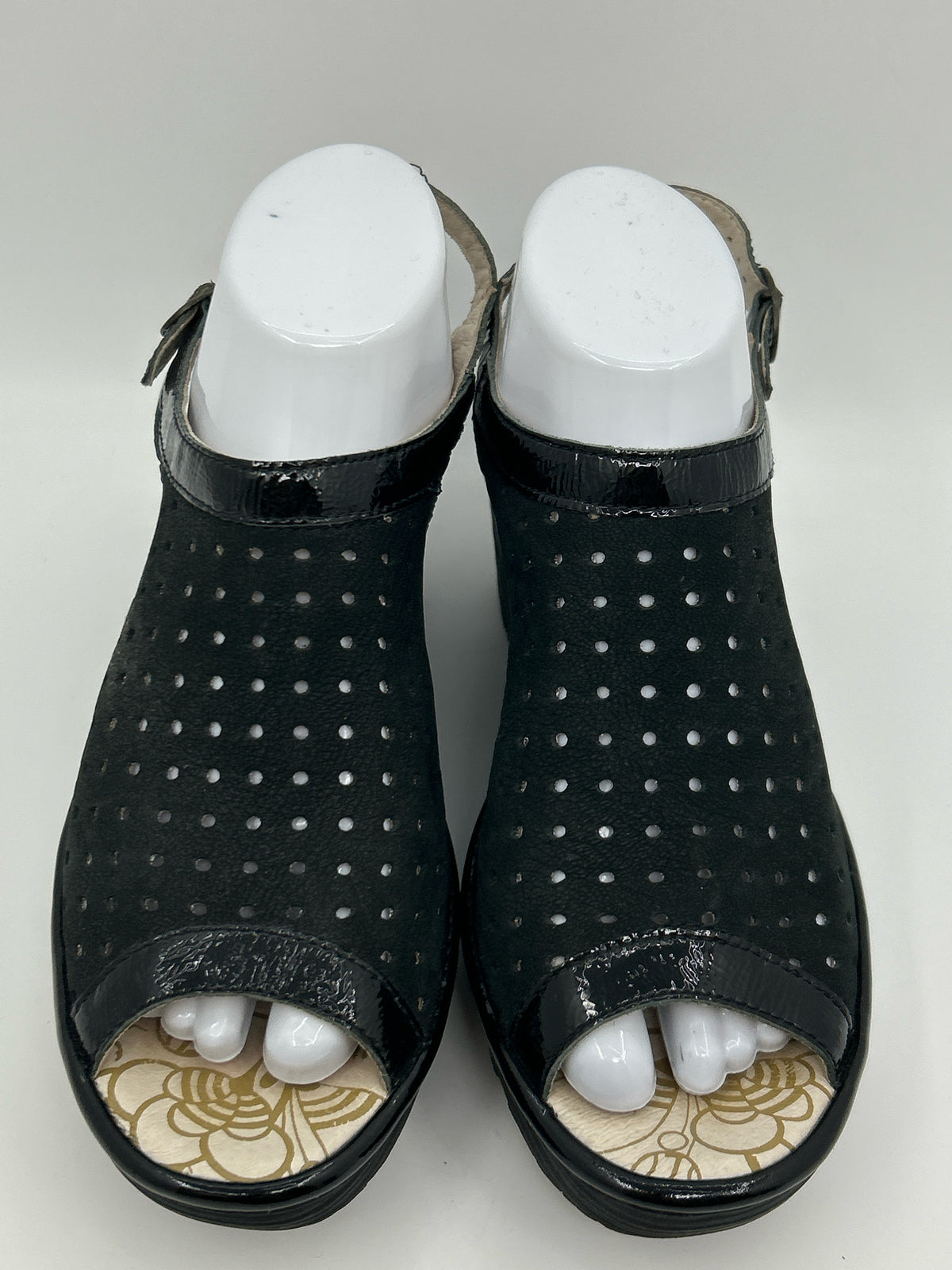 FLY LONDON Size 39 Black Women Sandal