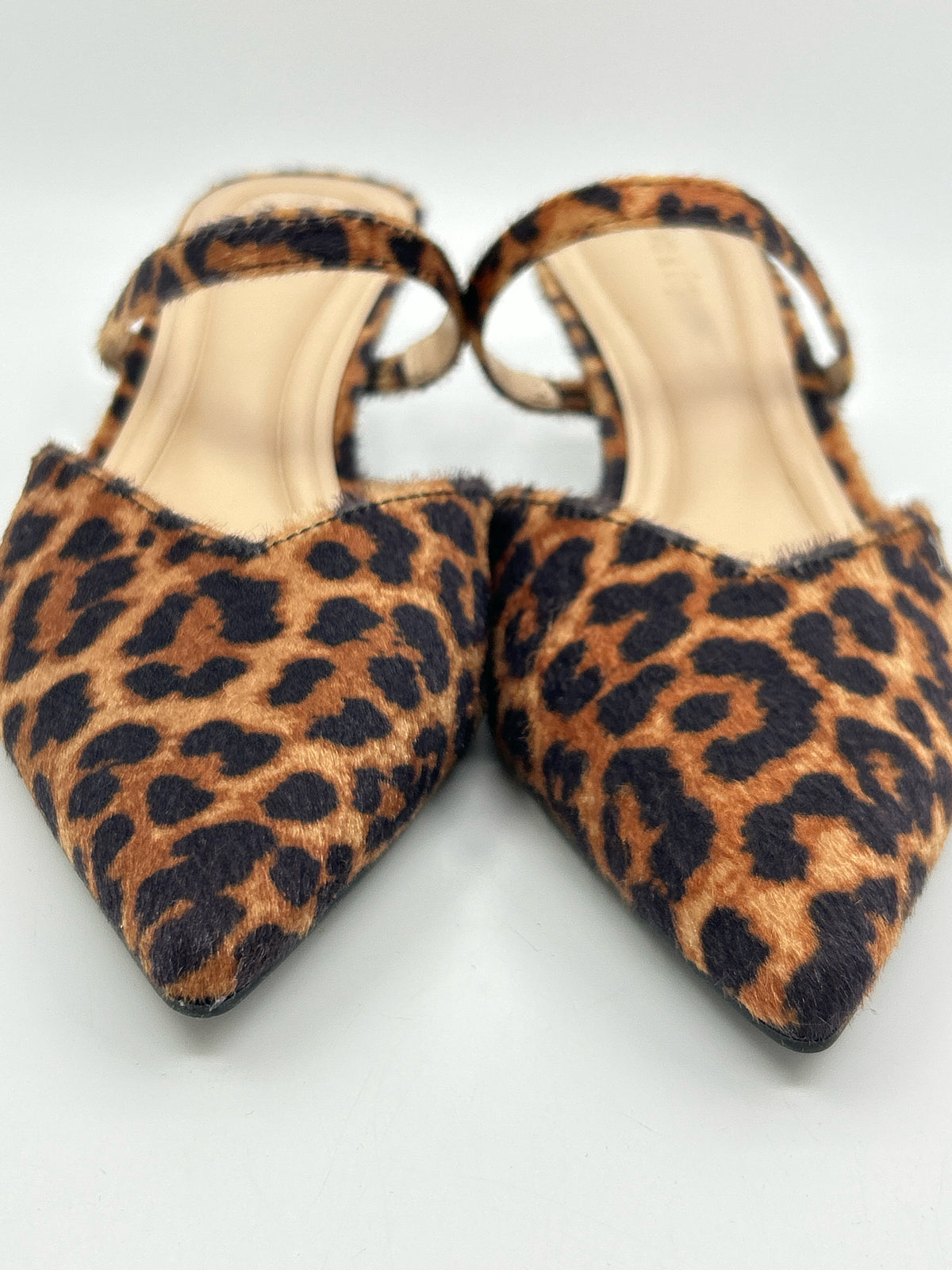 CROWN & IVY Size 9 Animal Print Women Pumps