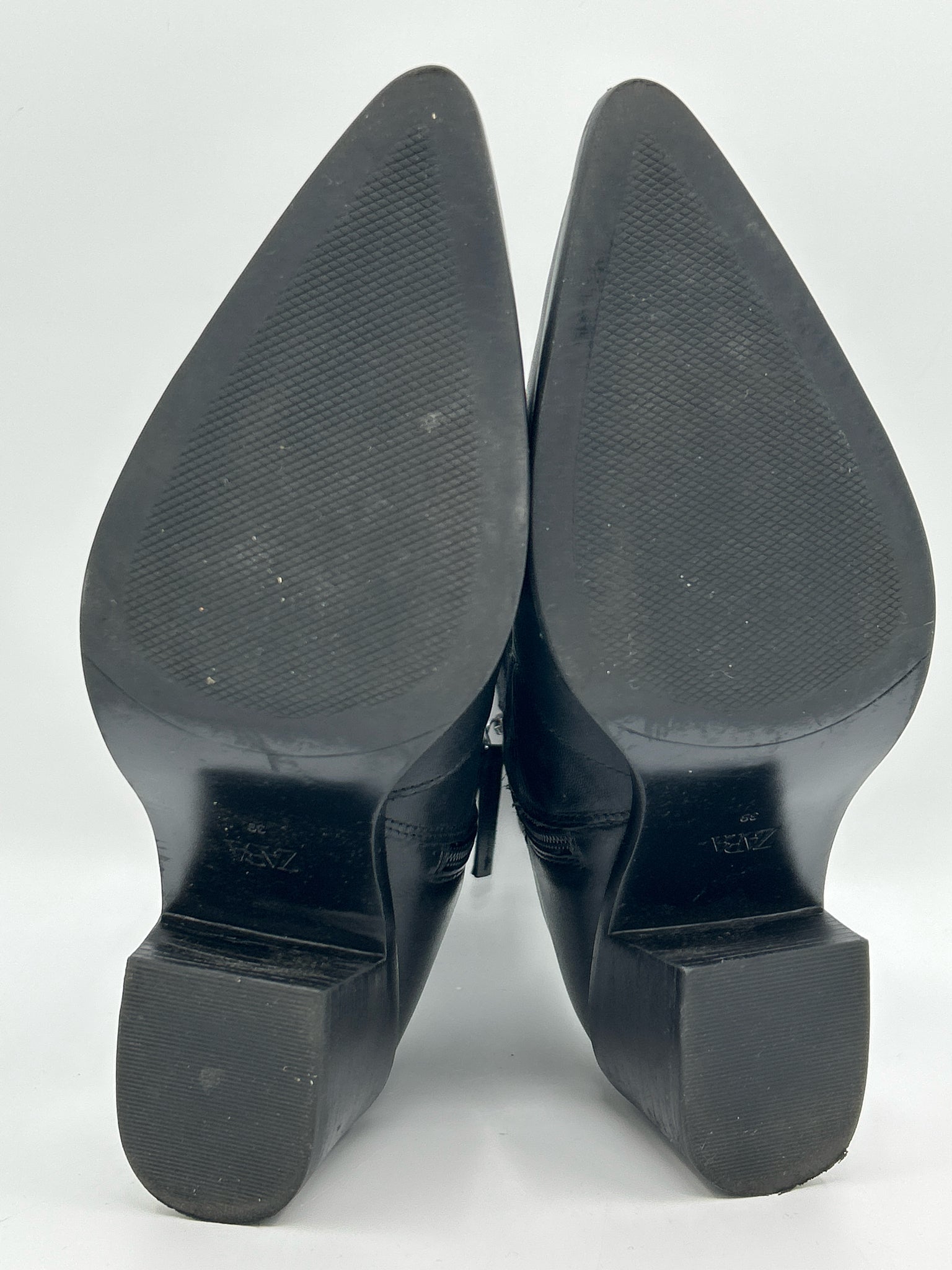 ZARA Size 8 Black Women Booties