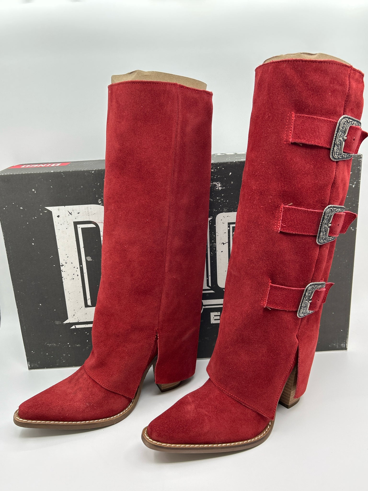 DINGO Size 7.5M Red Women Boots