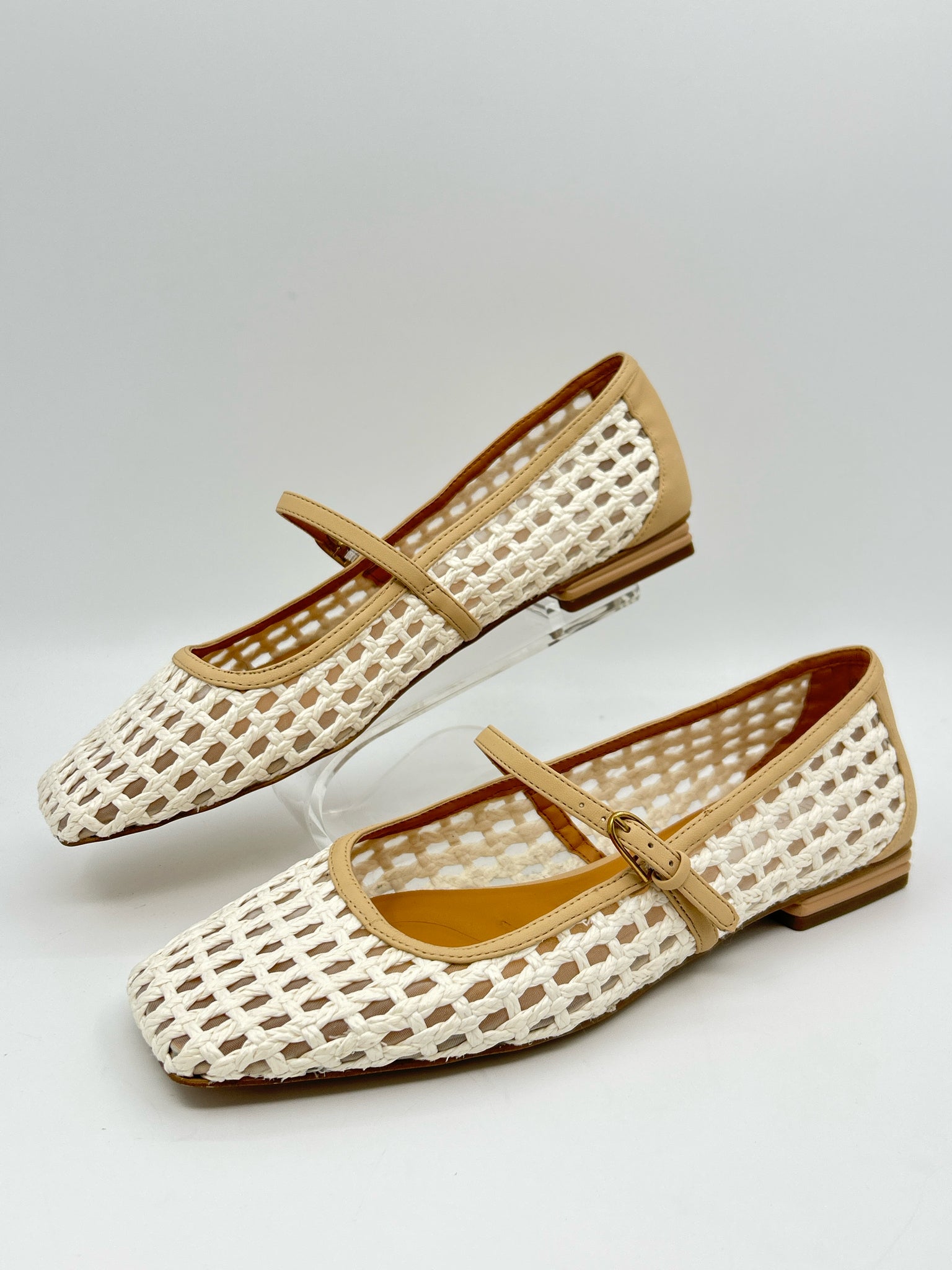 FRANCO SARTO Size 10M Ivory Women Flats