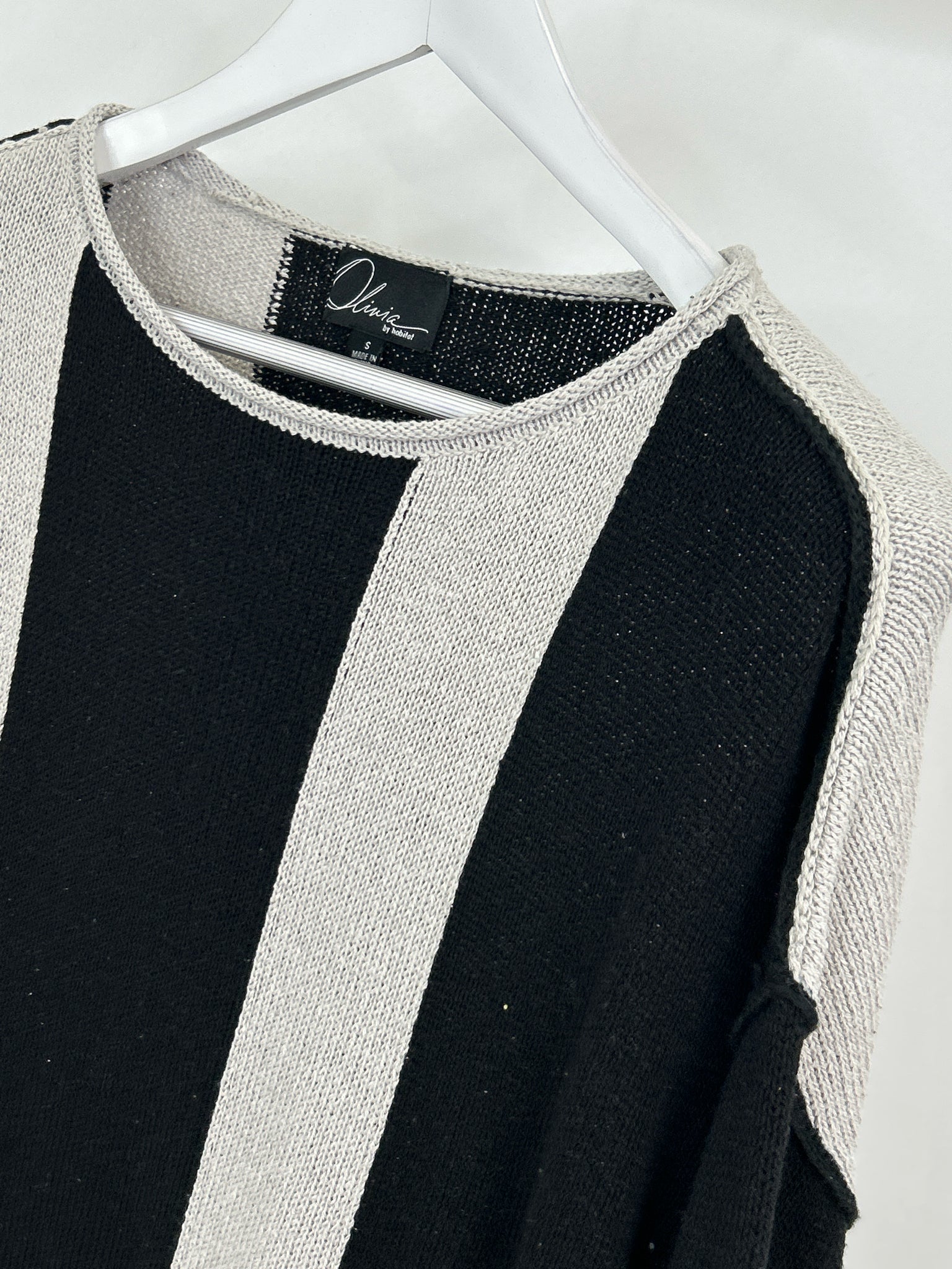OLIVIA BY HABITAT CLOTHES Size S black and grey Women Sweater
